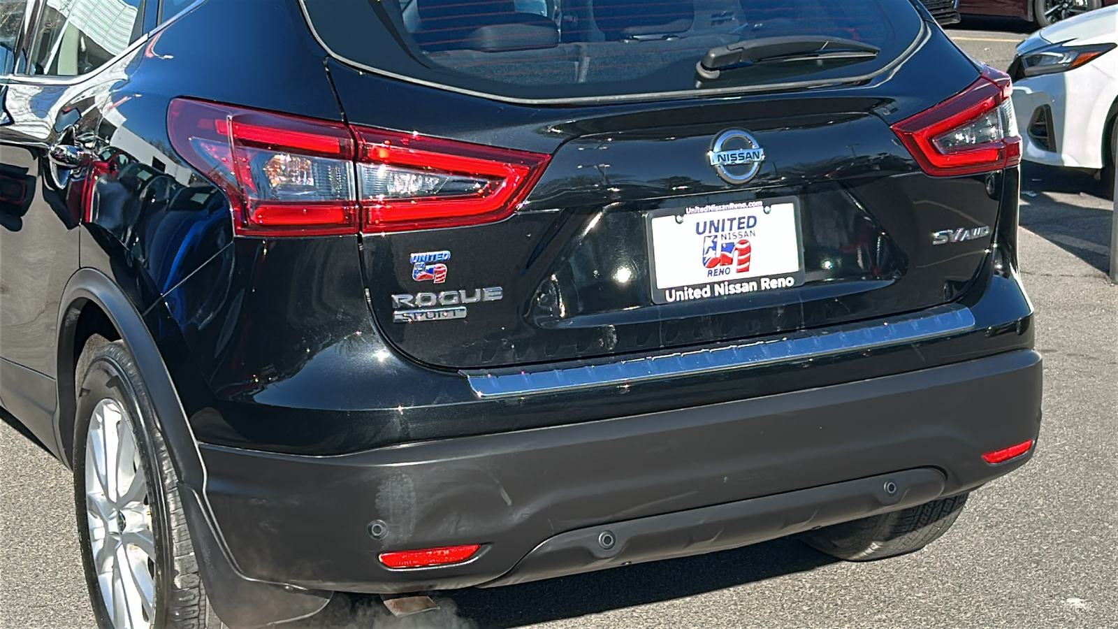 2022 Nissan Rogue Sport SV 26