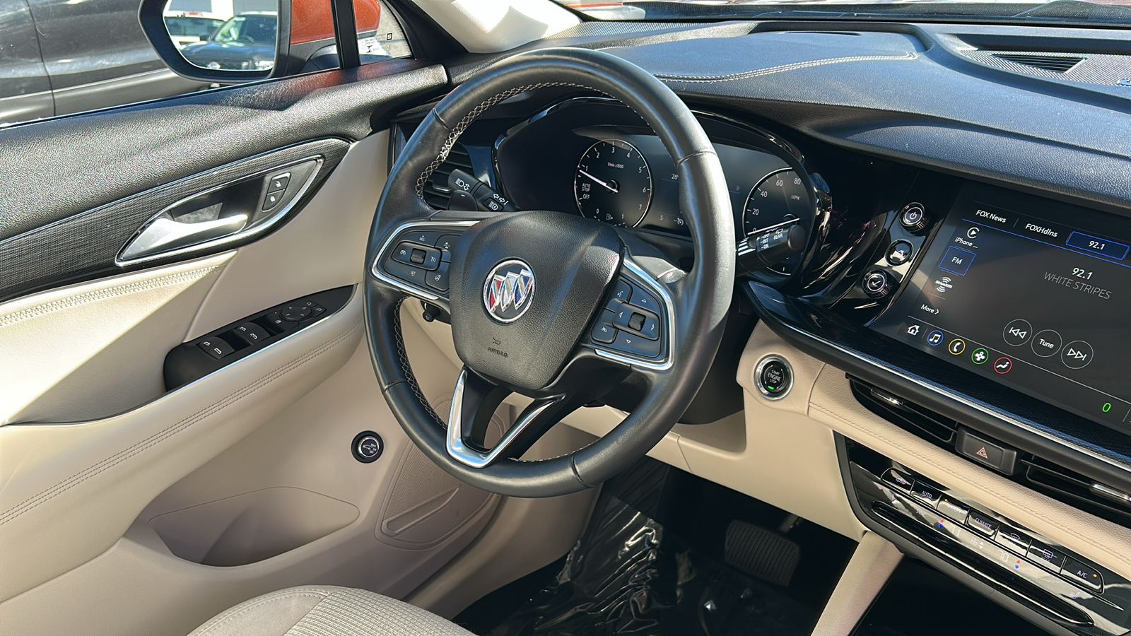 2022 Buick Envision Preferred 21