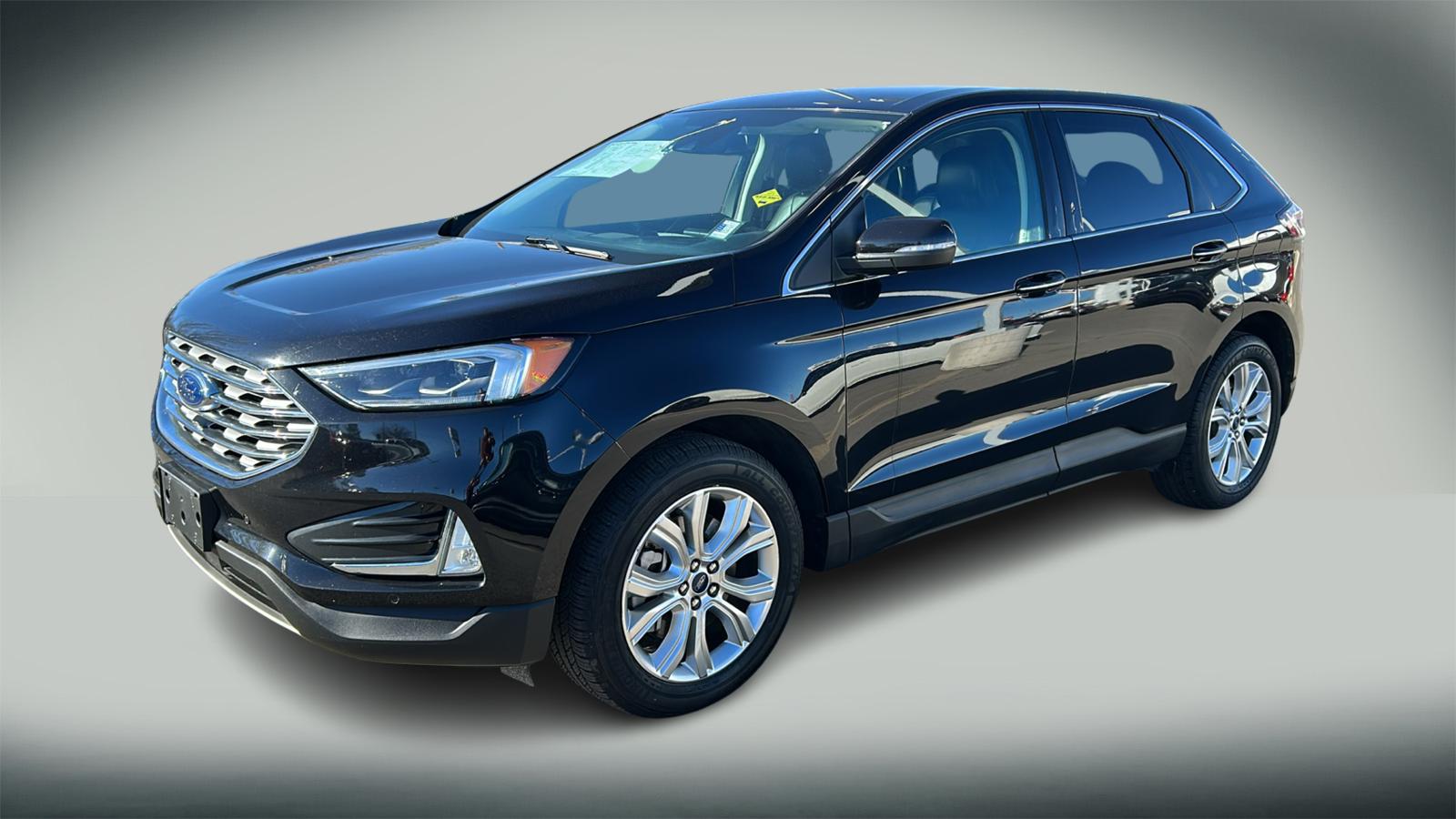 2022 Ford Edge Titanium 1