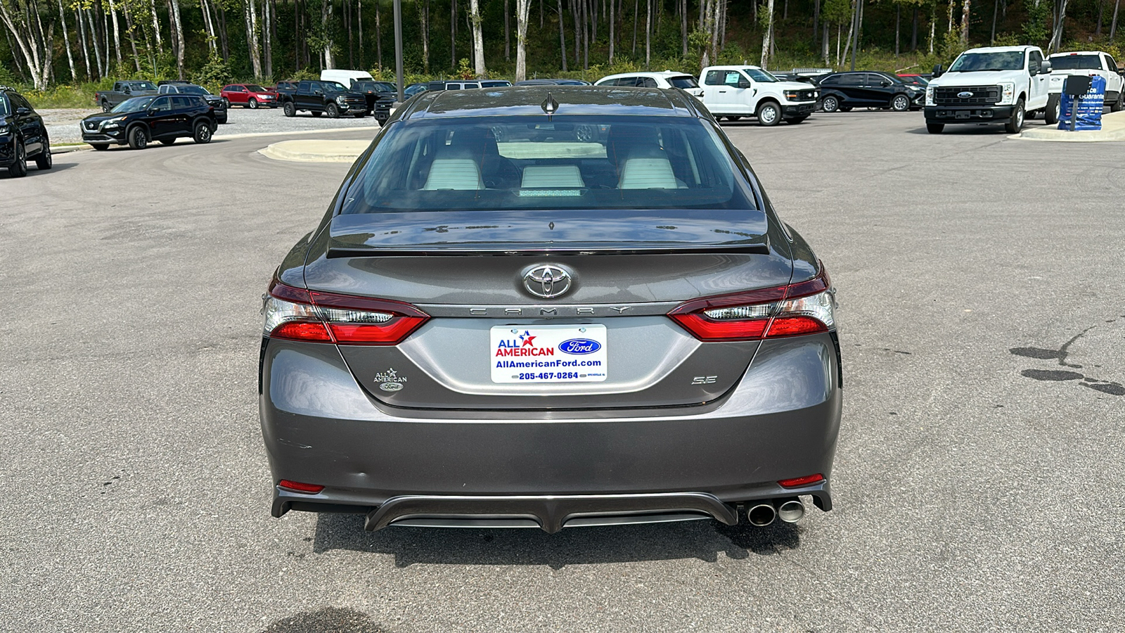 2022 Toyota Camry SE 4