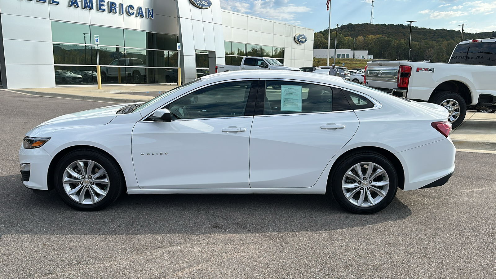 2022 Chevrolet Malibu LT 2