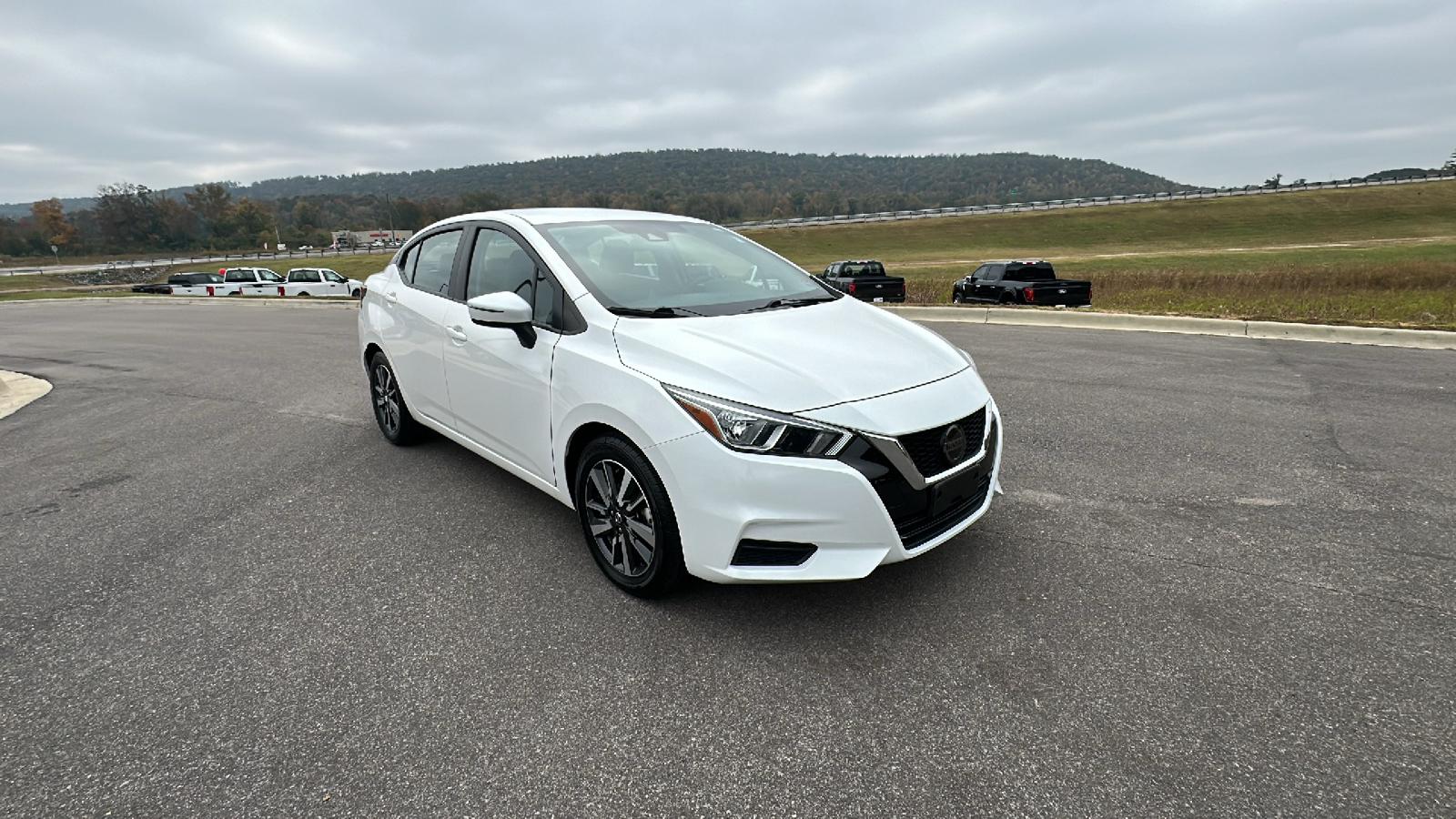 2021 Nissan Versa 1.6 SV 7