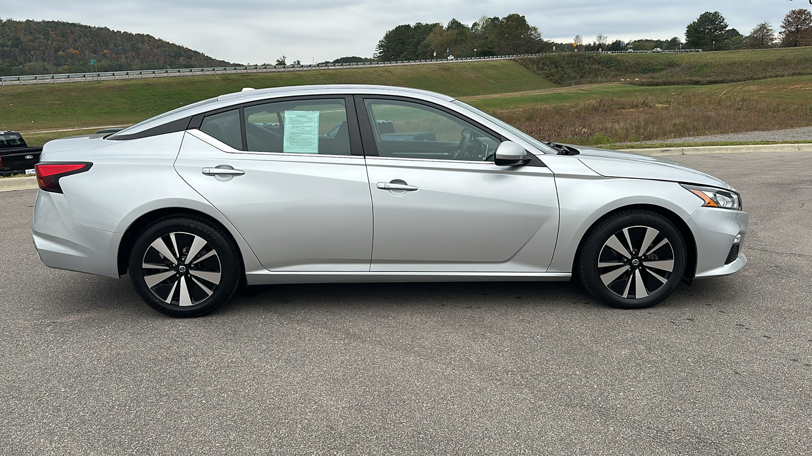 2021 Nissan Altima 2.5 SV 6