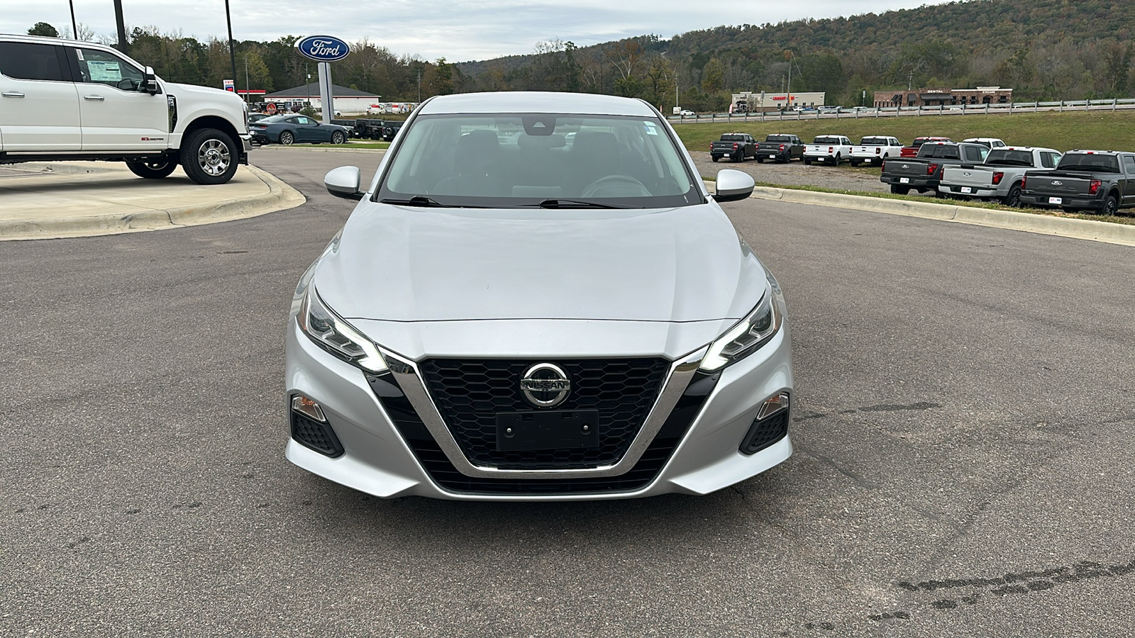 2021 Nissan Altima 2.5 SV 8