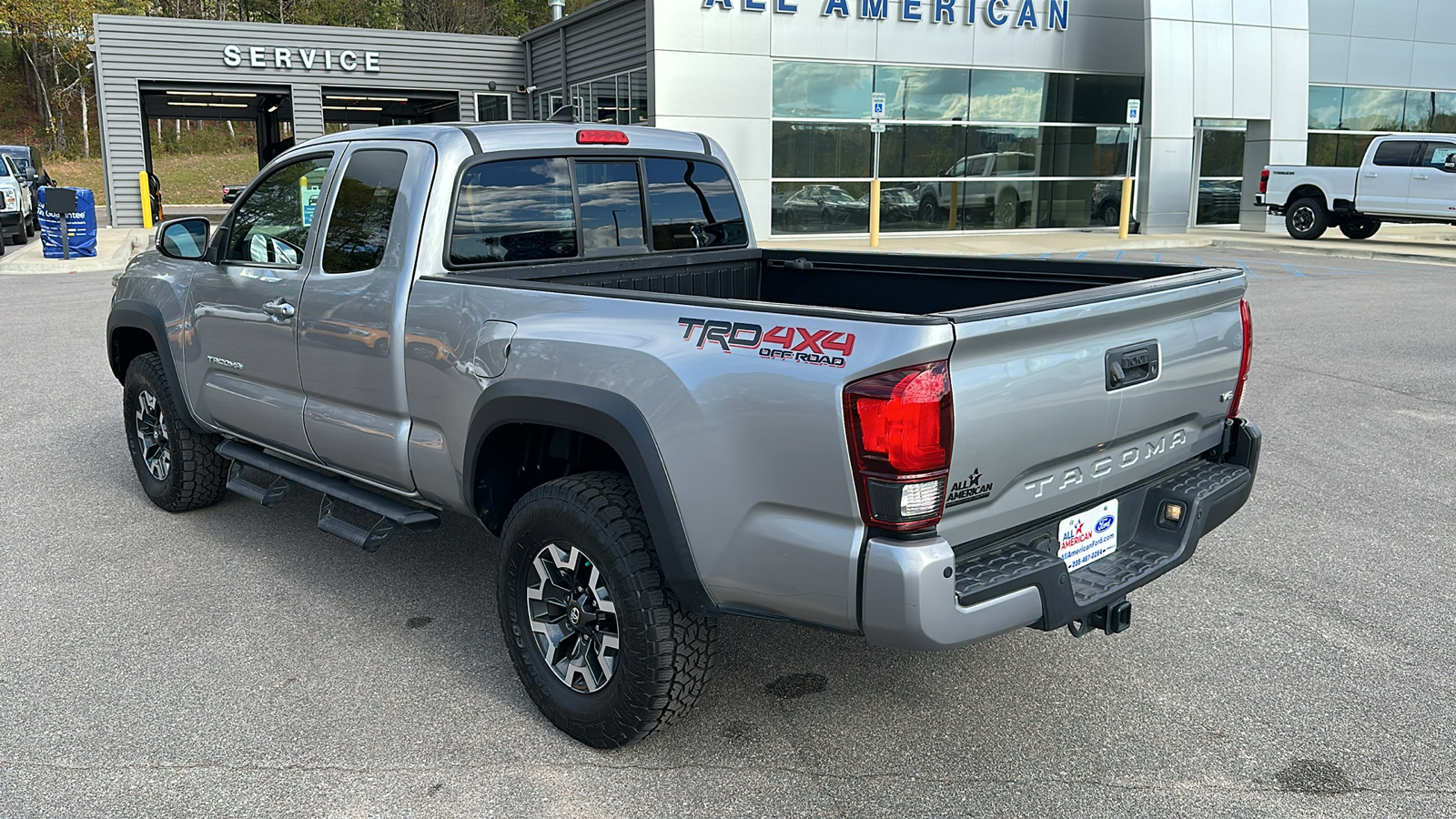 2018 Toyota Tacoma SR5 3