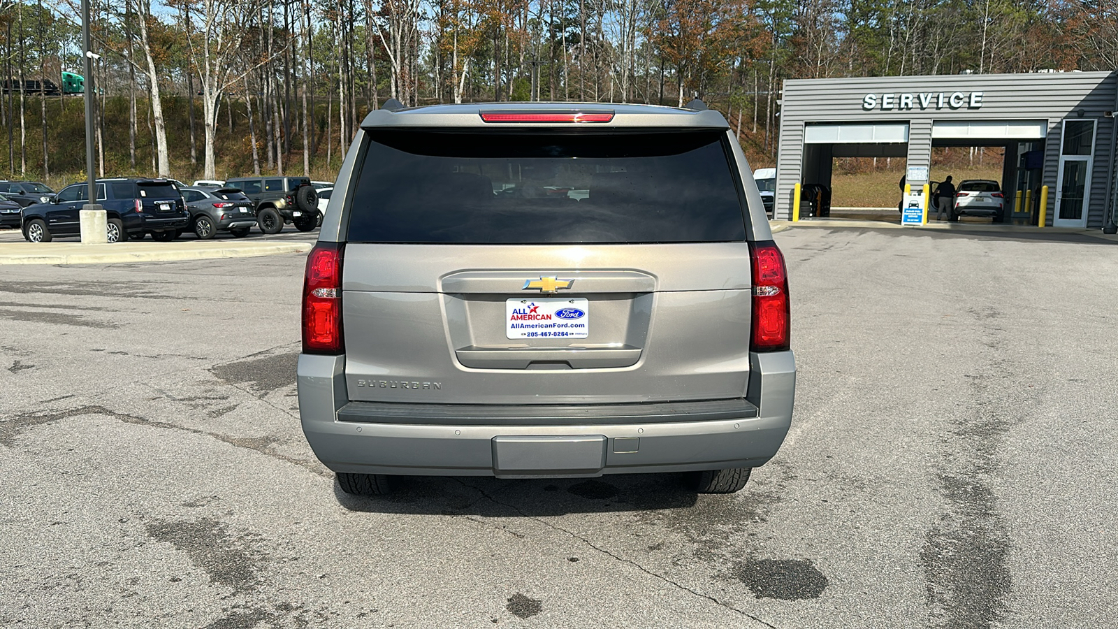 2019 Chevrolet Suburban LT 4