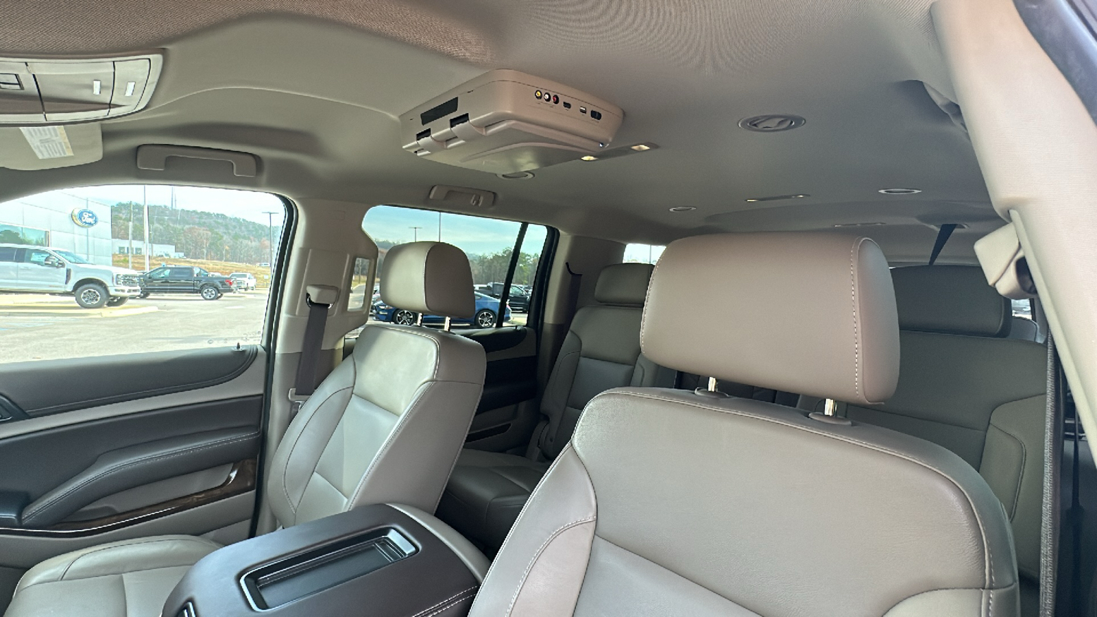 2019 Chevrolet Suburban LT 13