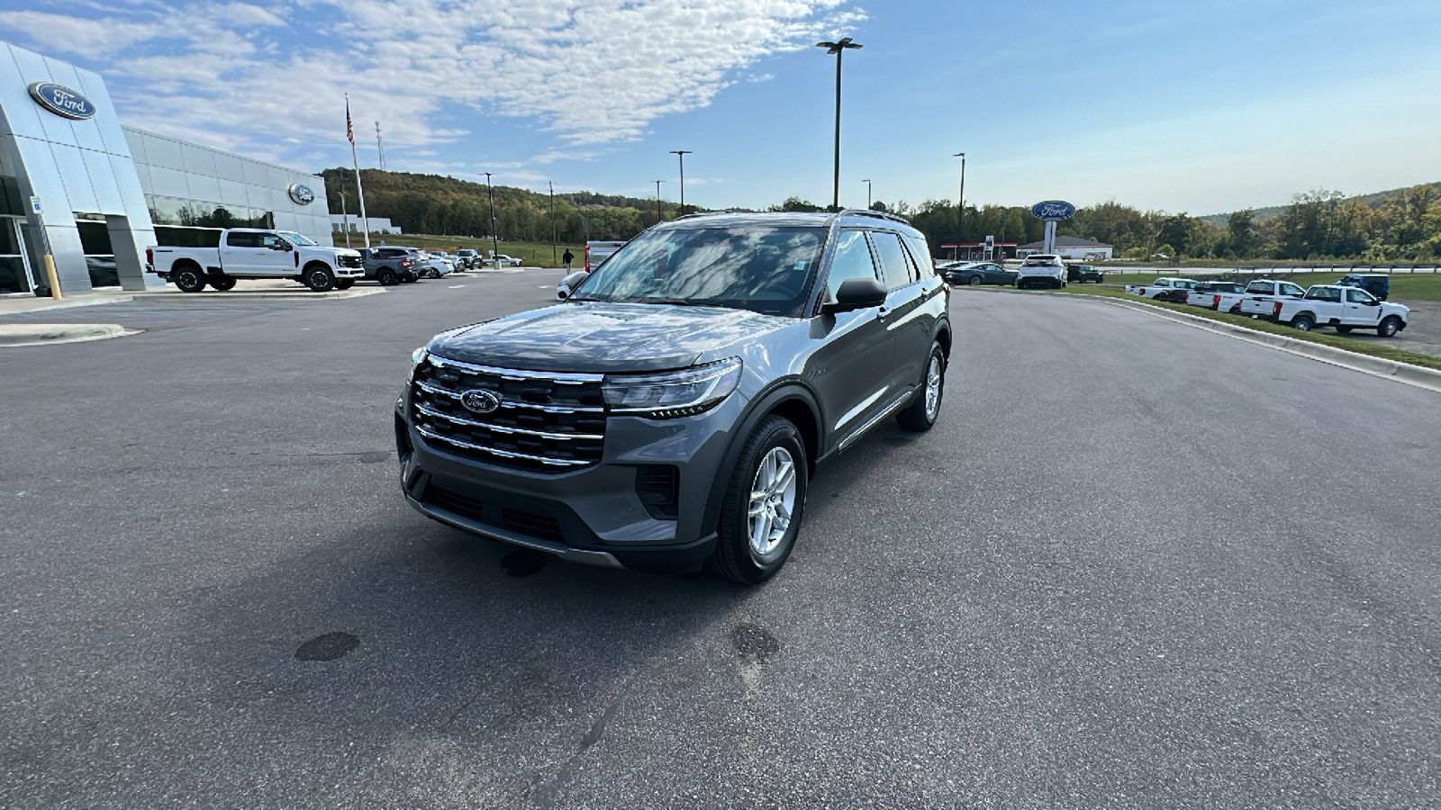 2025 Ford Explorer Active 1