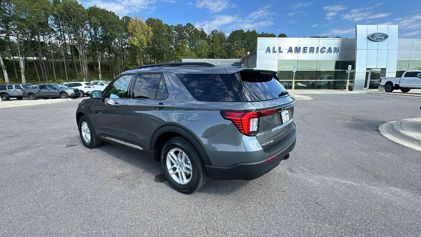 2025 Ford Explorer Active 3