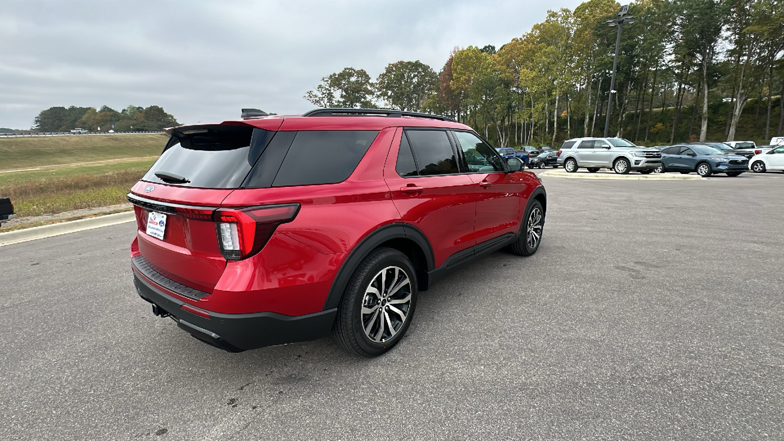 2025 Ford Explorer ST-Line 6