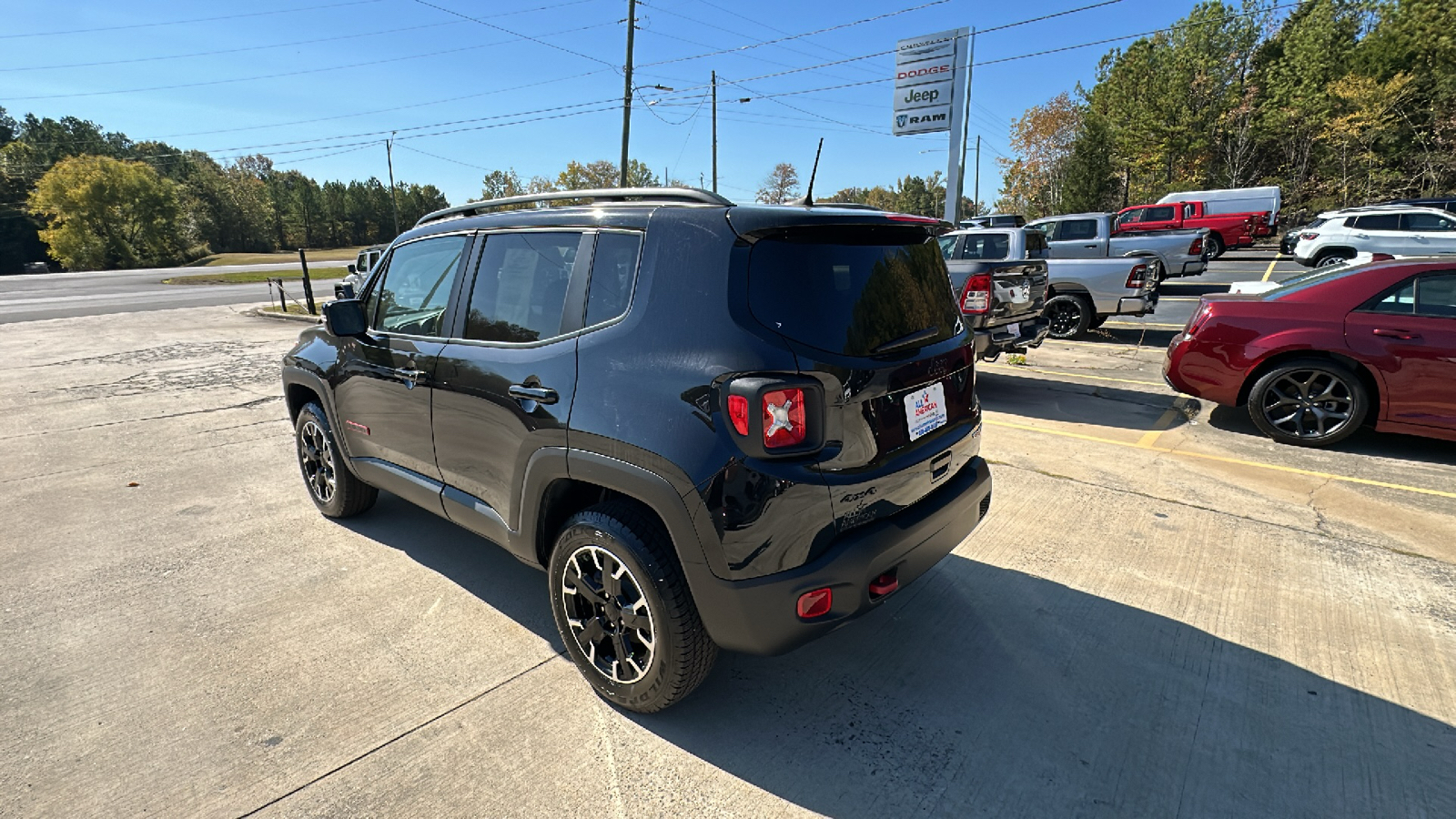 2023 Jeep Renegade Trailhawk 3