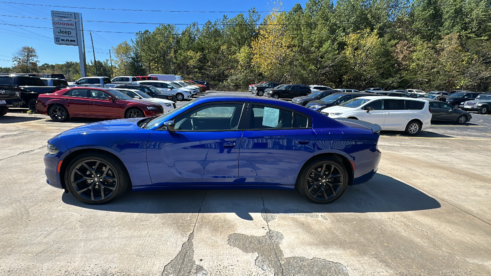 2022 Dodge Charger SXT 2