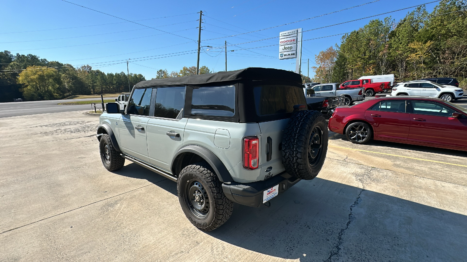 2023 Ford Bronco Black Diamond 3