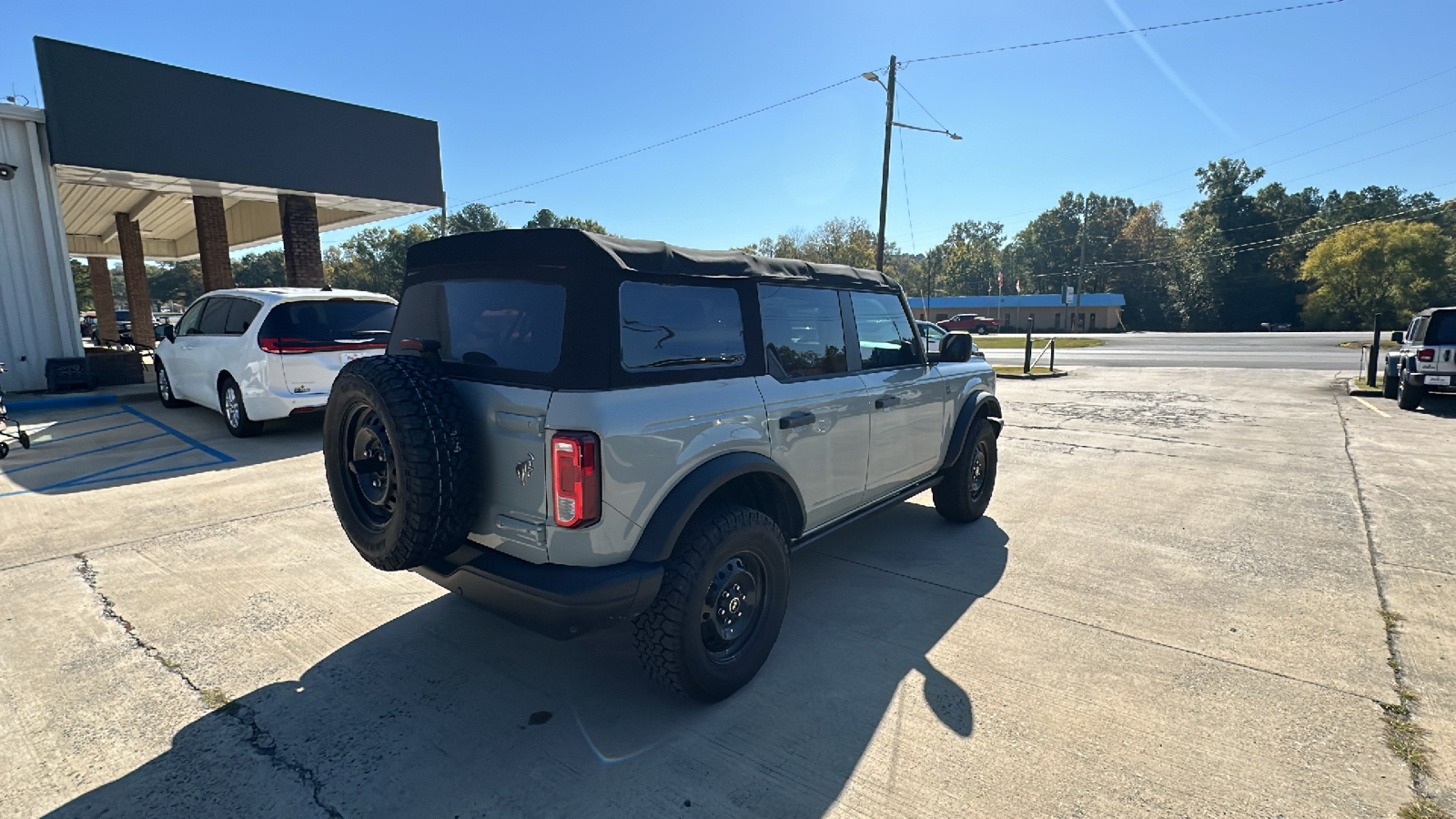 2023 Ford Bronco Black Diamond 5