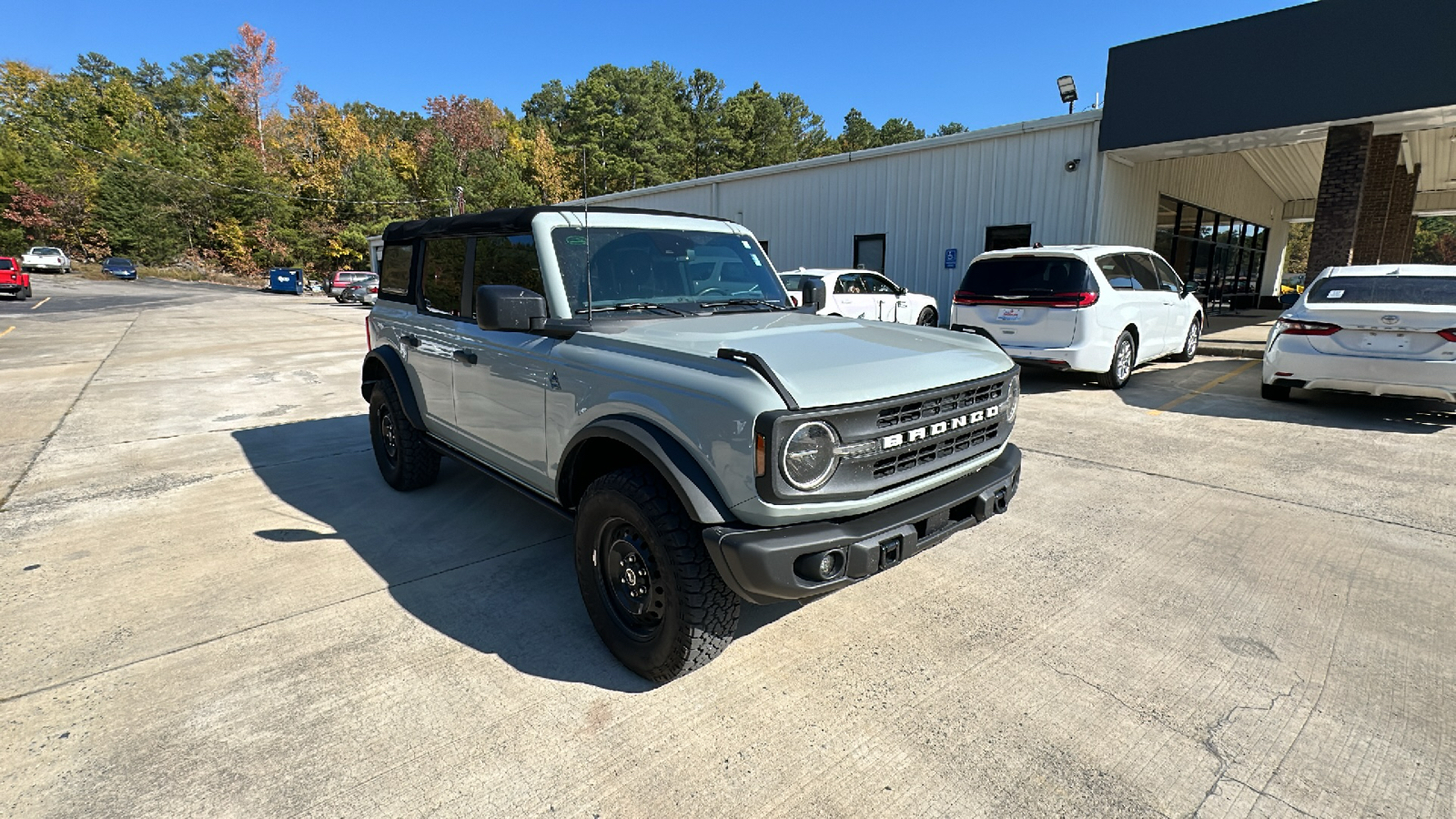 2023 Ford Bronco Black Diamond 7