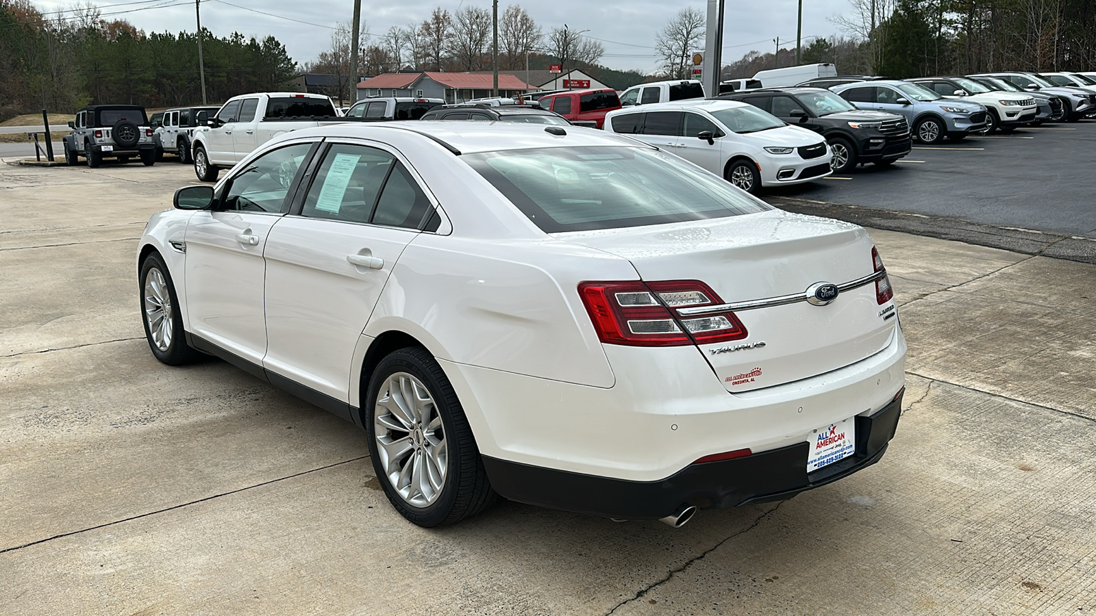 2019 Ford Taurus Limited 3