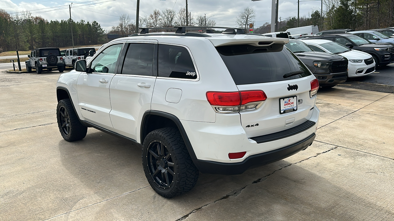 2014 Jeep Grand Cherokee Laredo 3