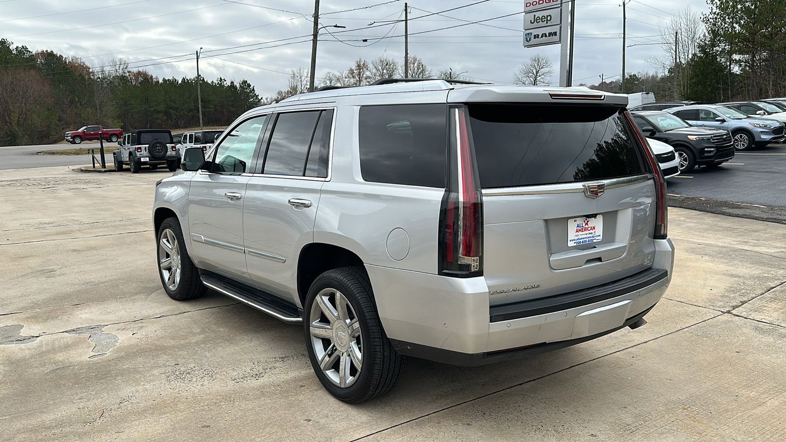 2020 Cadillac Escalade Luxury 3