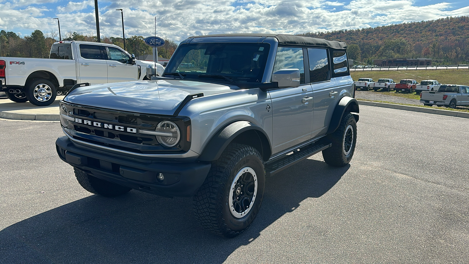 2023 Ford Bronco Outer Banks 1