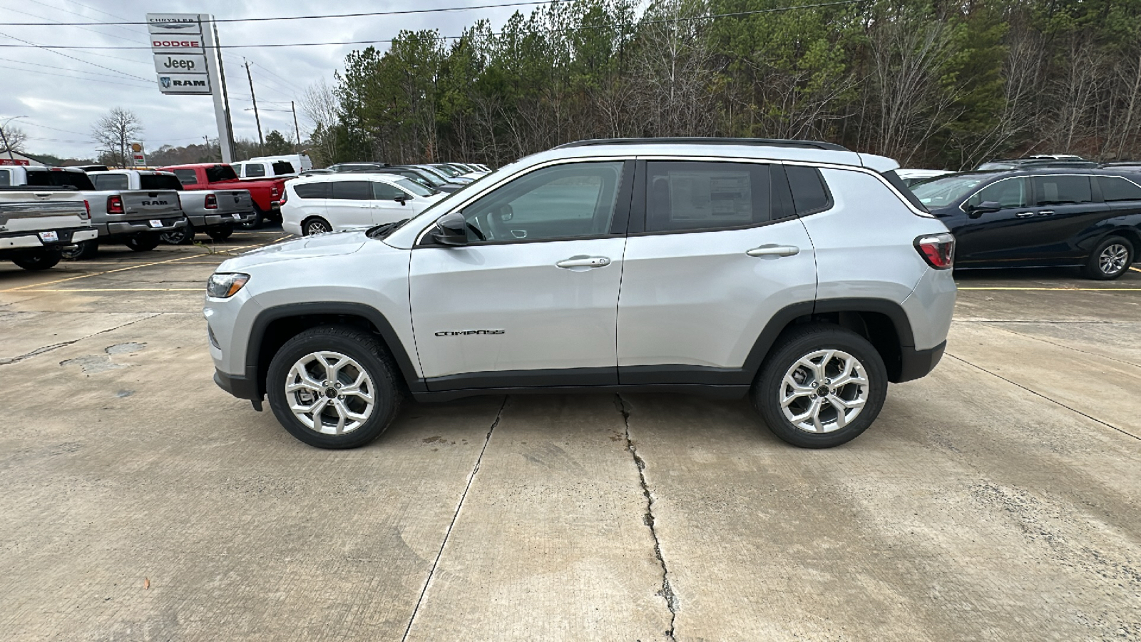 2025 Jeep Compass Latitude 2