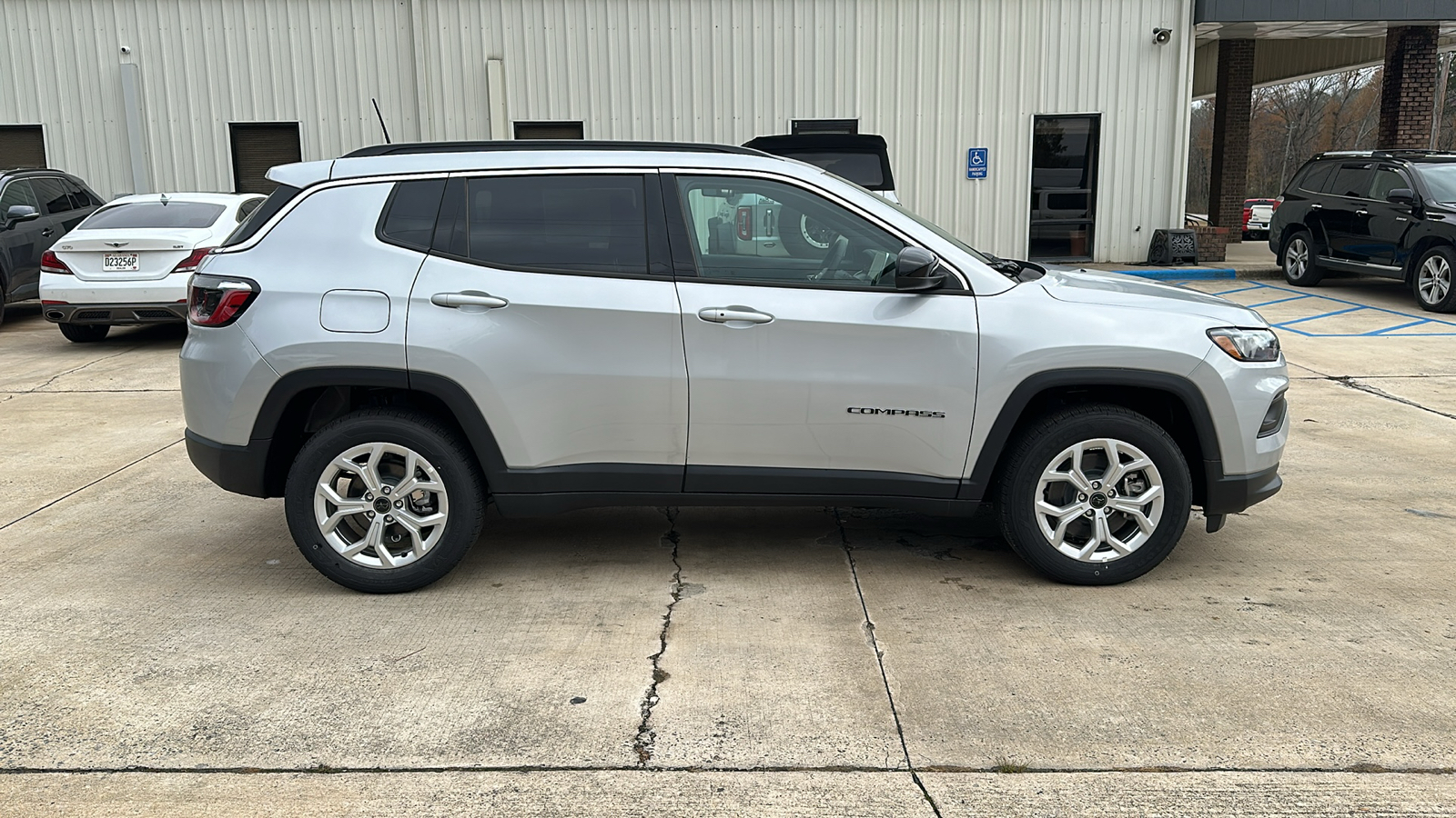 2025 Jeep Compass Latitude 6