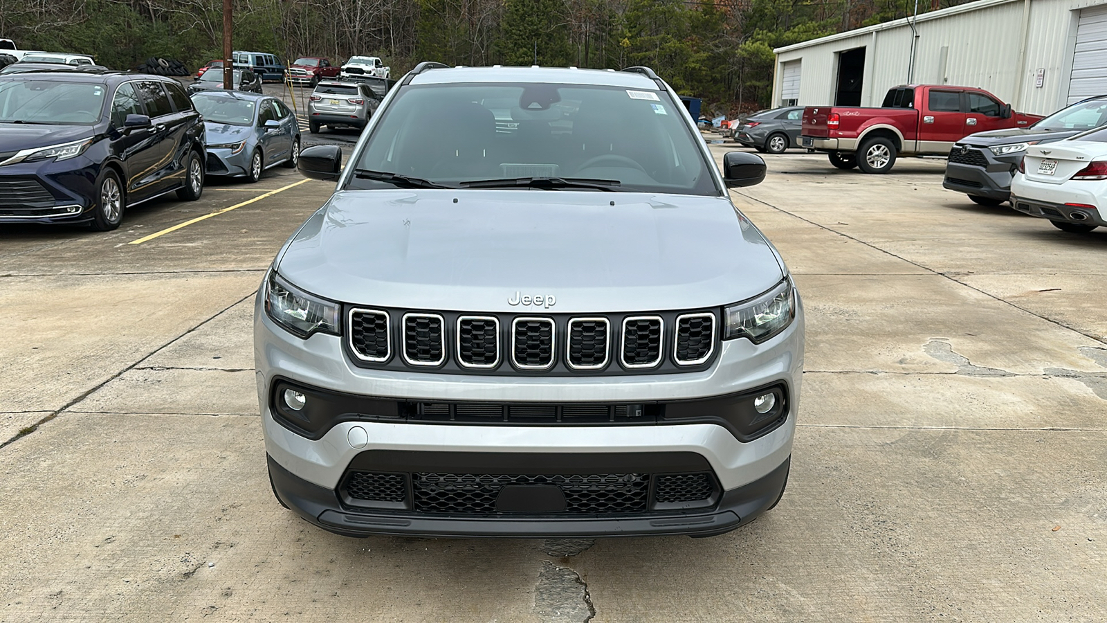 2025 Jeep Compass Latitude 8