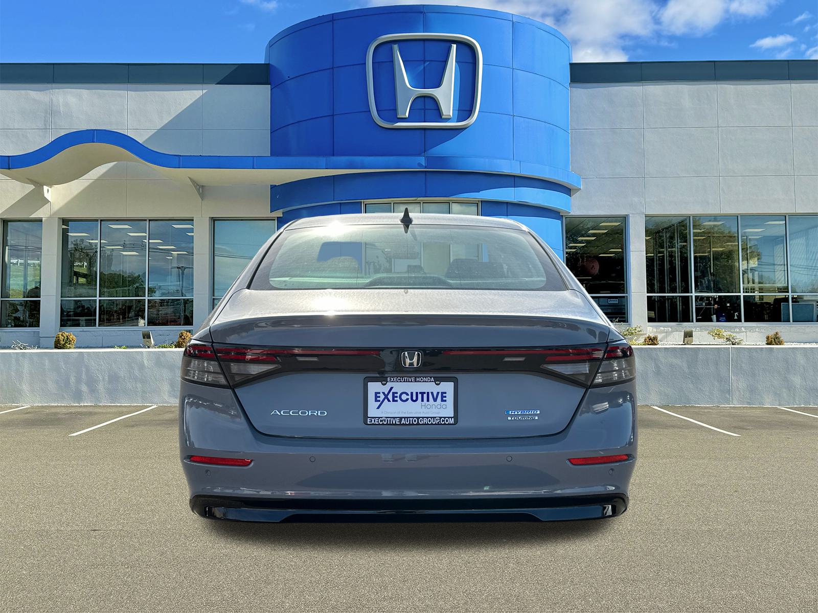 2025 Honda Accord Hybrid Touring 3