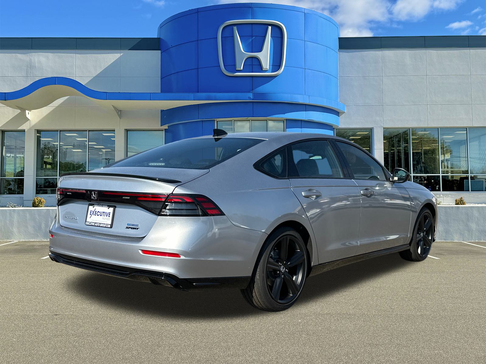 2025 Honda Accord Hybrid Sport-L 2