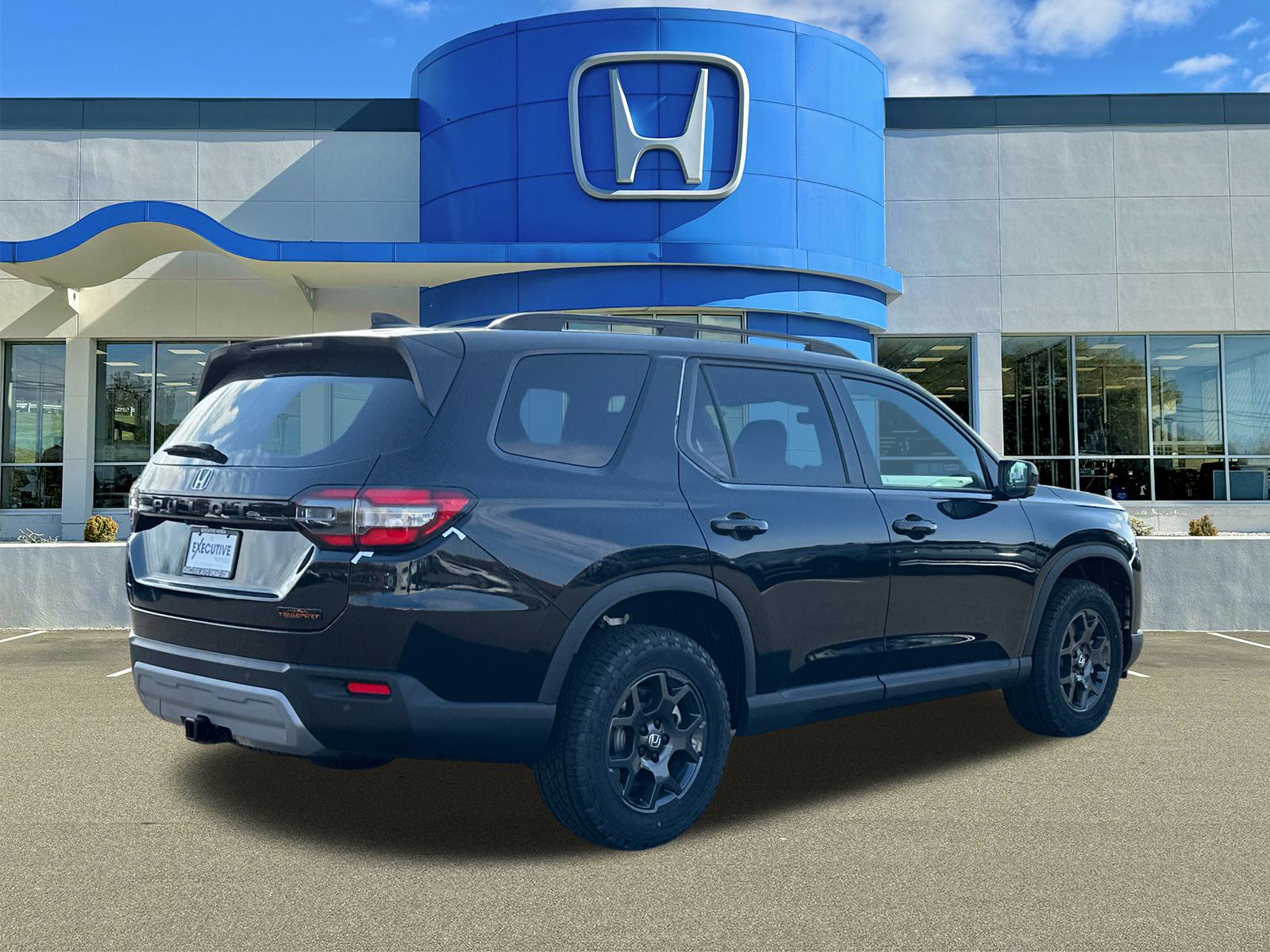 2025 Honda Pilot TrailSport 2