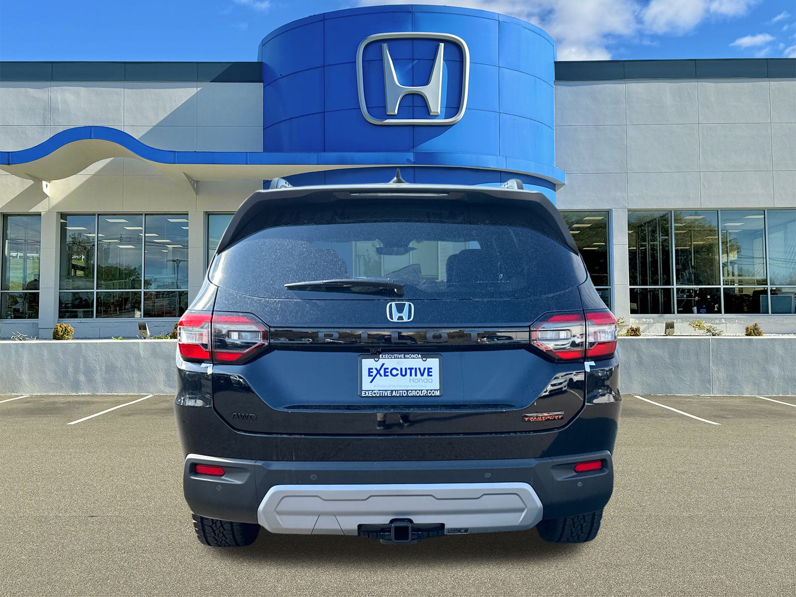 2025 Honda Pilot TrailSport 3