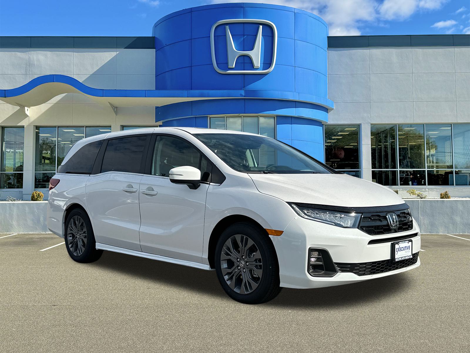 2025 Honda Odyssey Touring 1