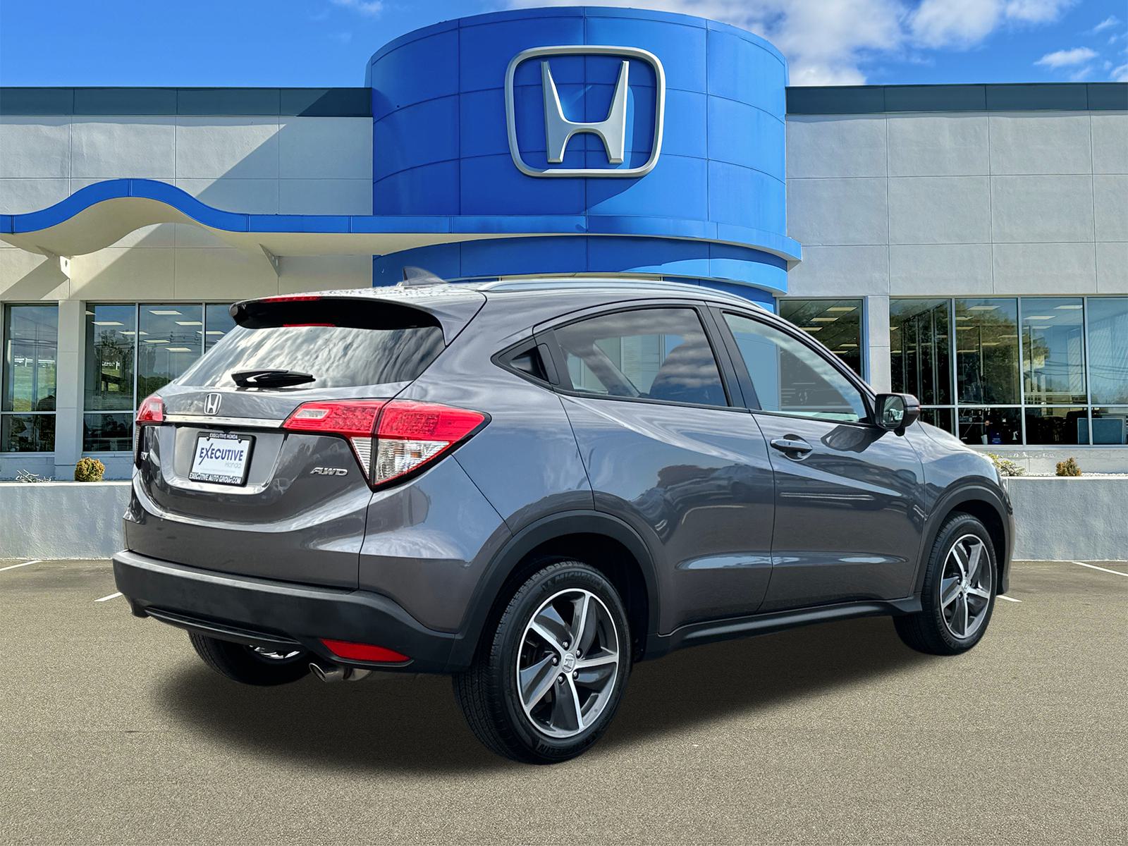 2022 Honda HR-V EX 2