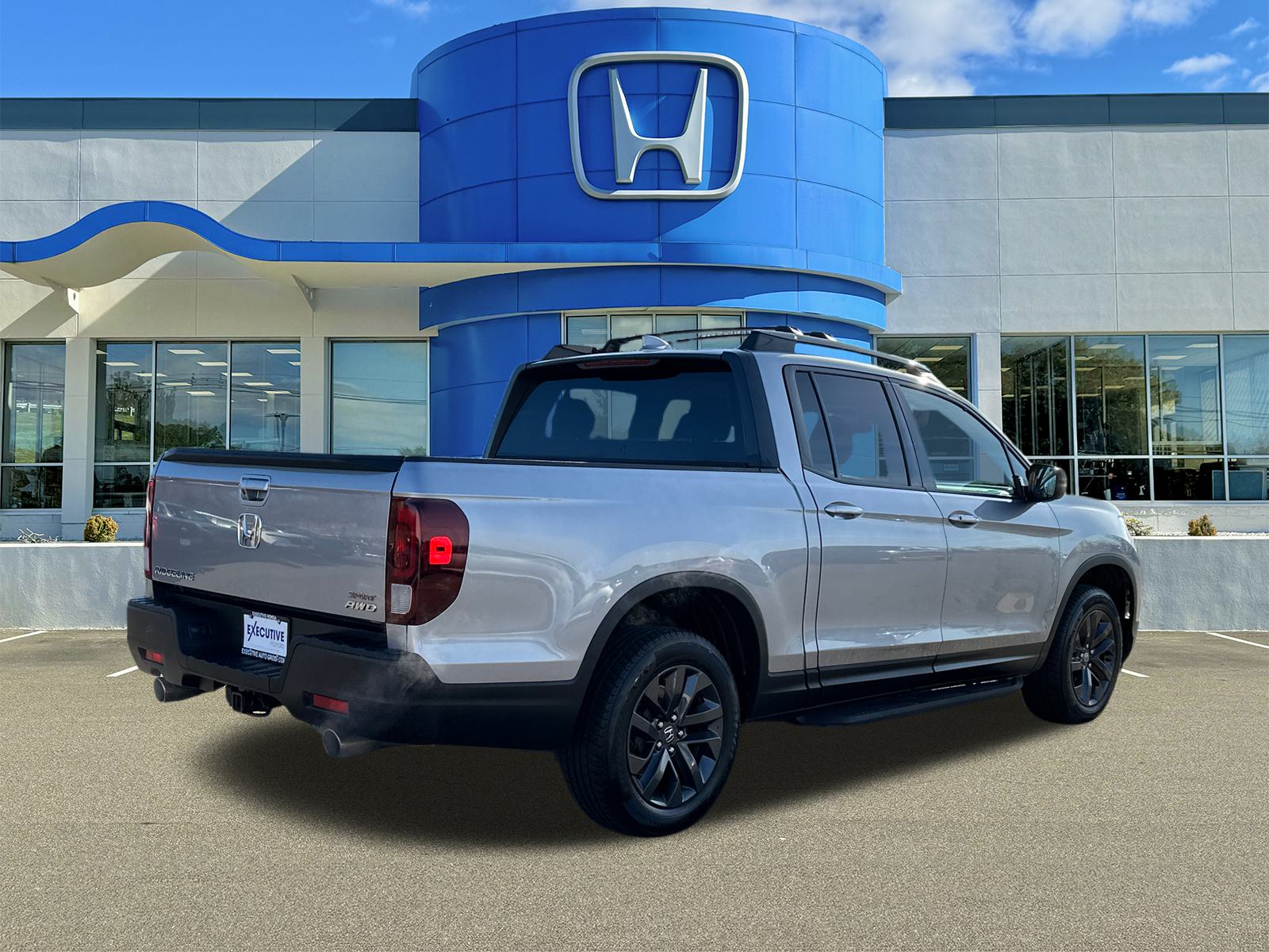 2021 Honda Ridgeline Sport 2