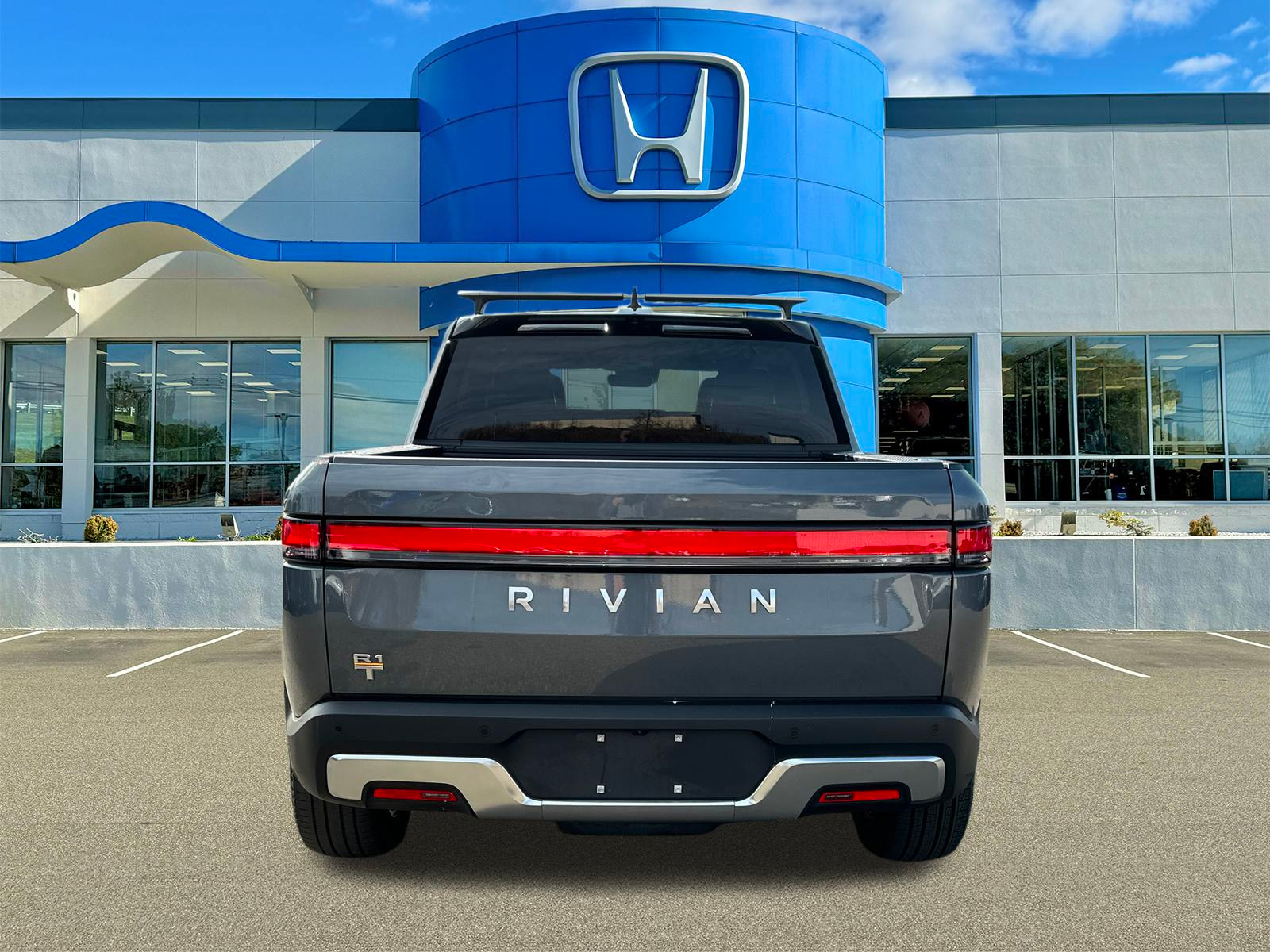 2022 Rivian R1T Adventure 3