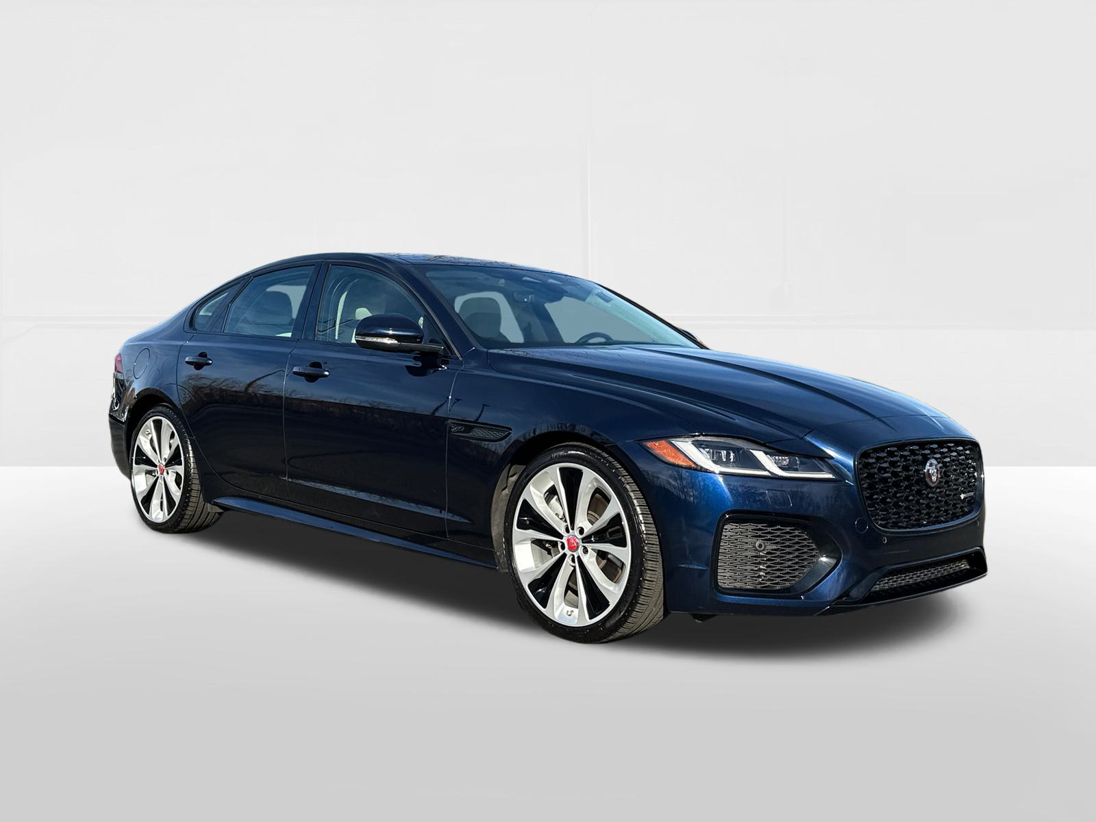 2023 Jaguar XF R-Dynamic SE 5