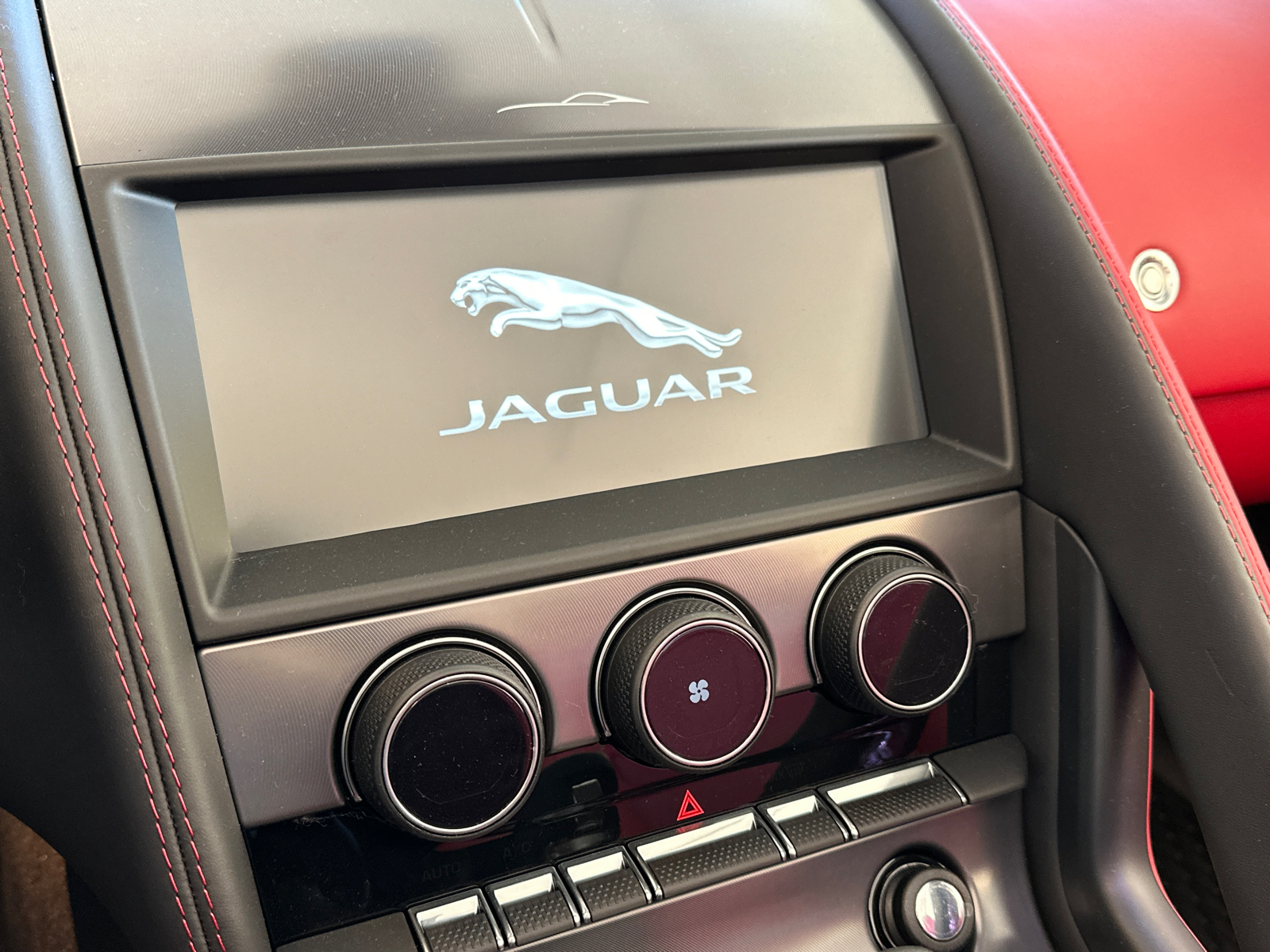 2024 Jaguar F-TYPE P450 16