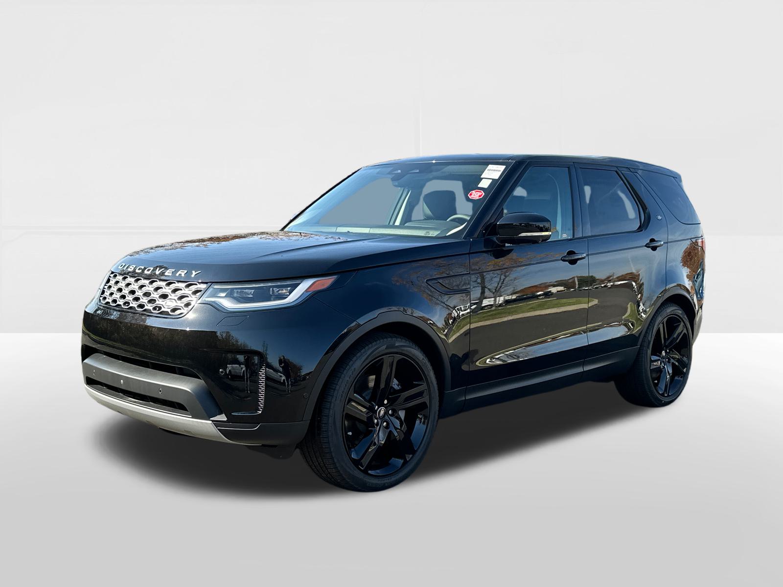 2024 Land Rover Discovery S 1