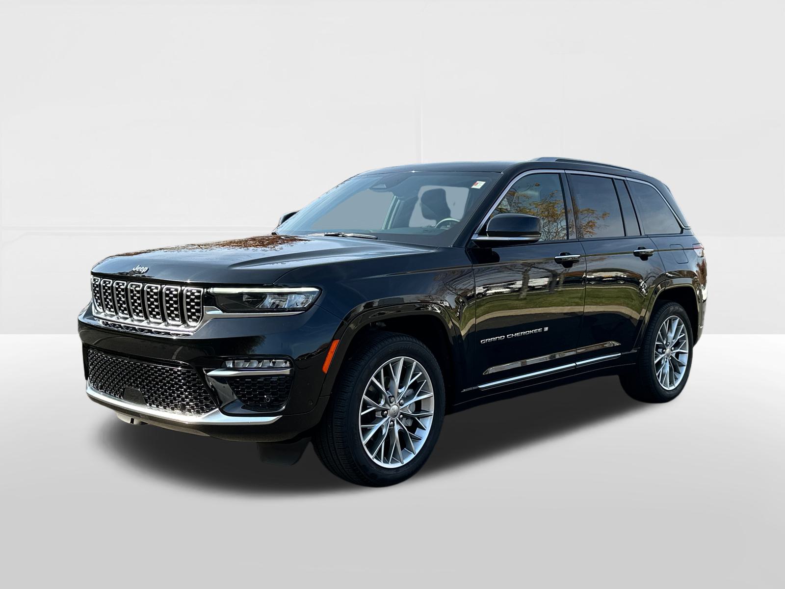 2023 Jeep Grand Cherokee Summit 1