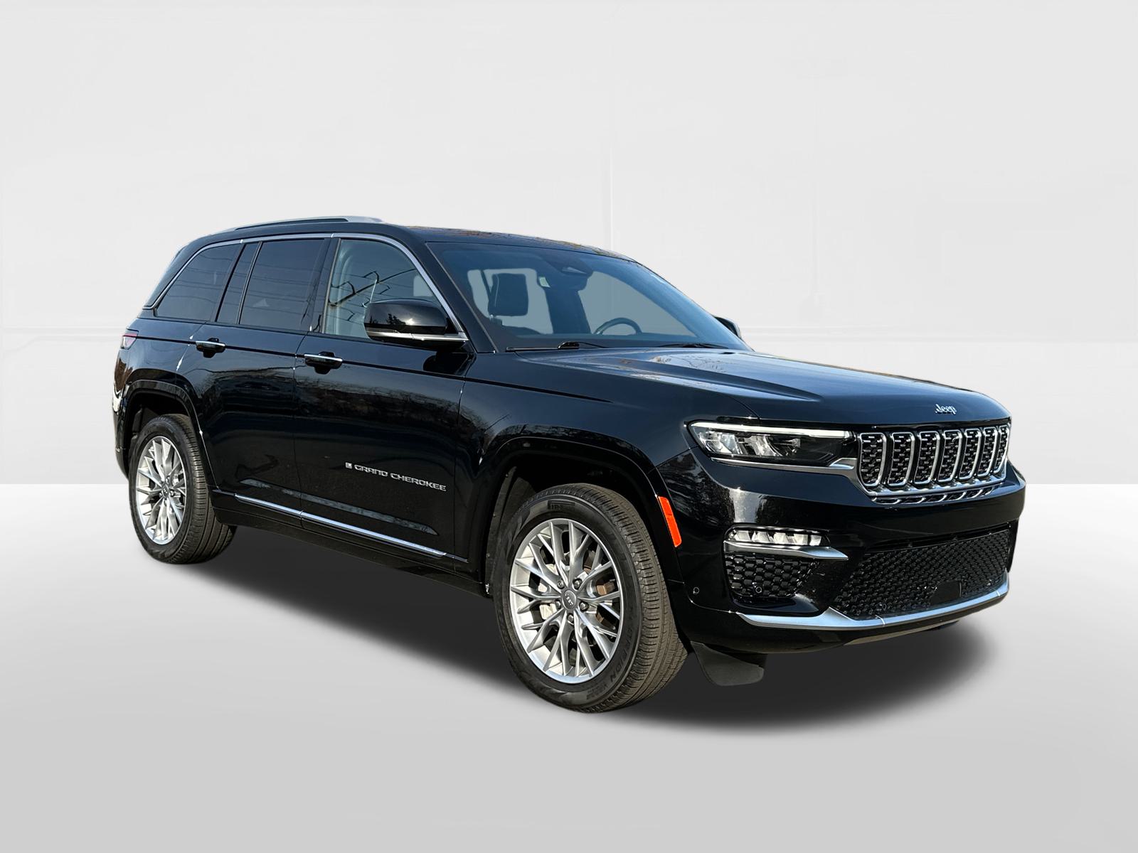 2023 Jeep Grand Cherokee Summit 5