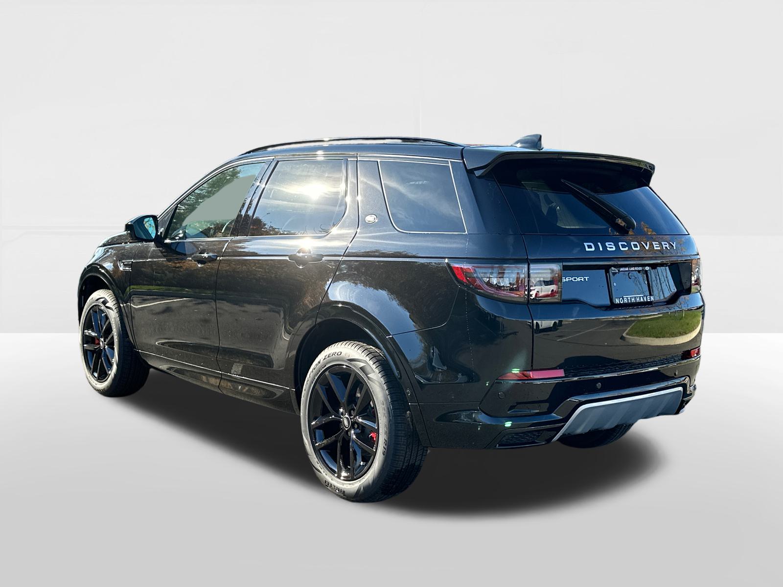 2024 Land Rover Discovery Sport S 2