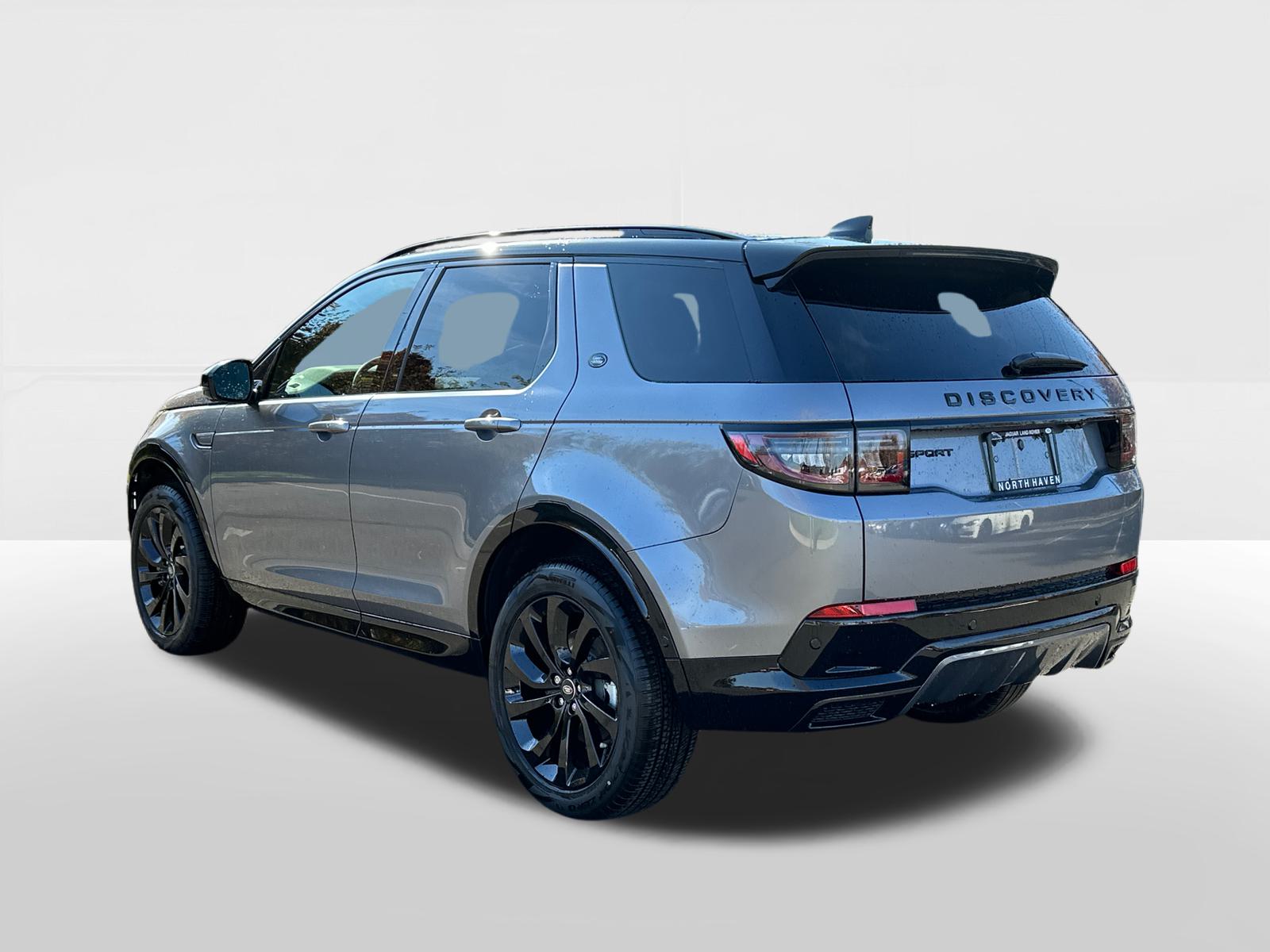 2024 Land Rover Discovery Sport SE 2