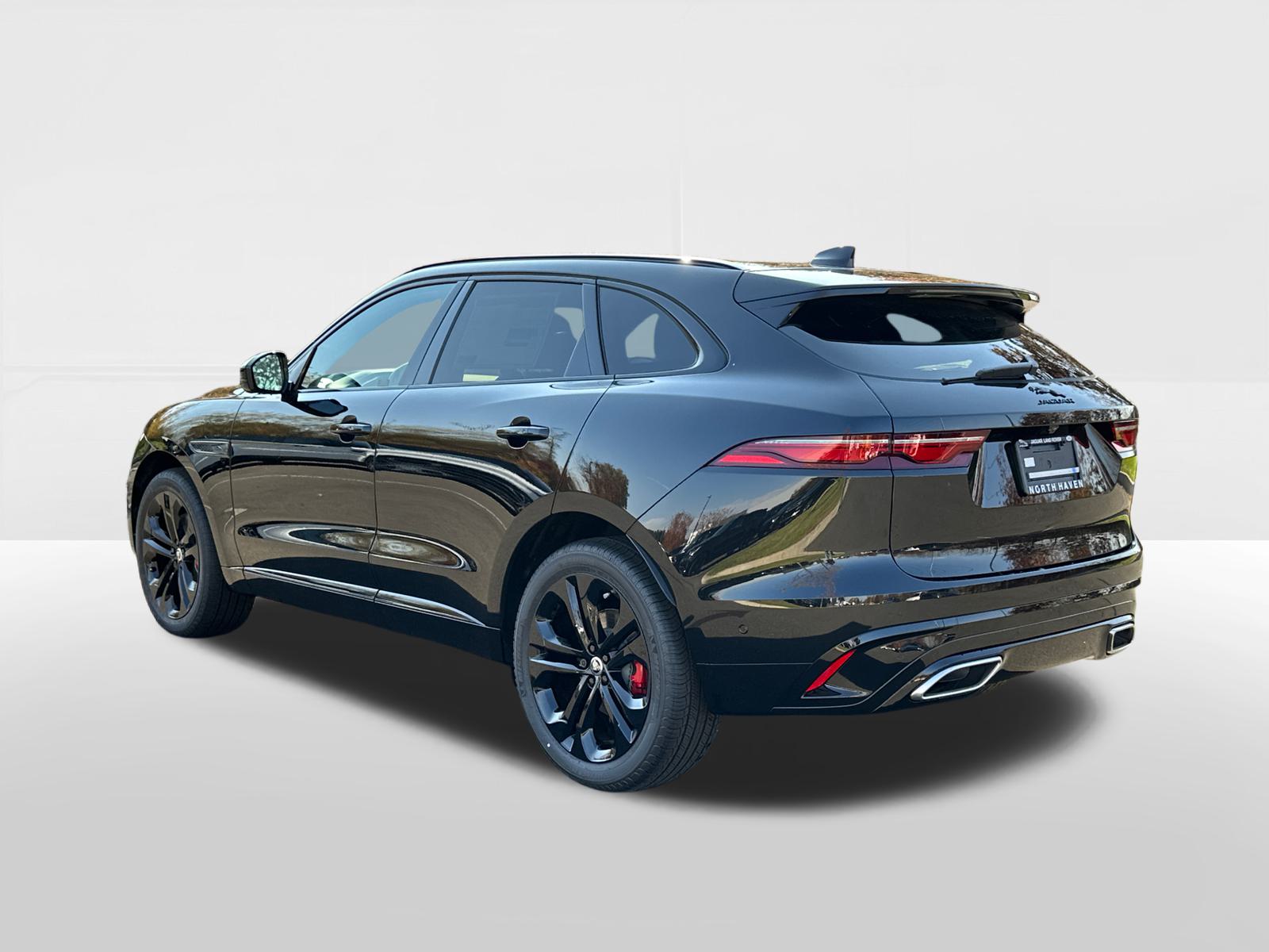 2025 Jaguar F-PACE P400 R-Dynamic S 2