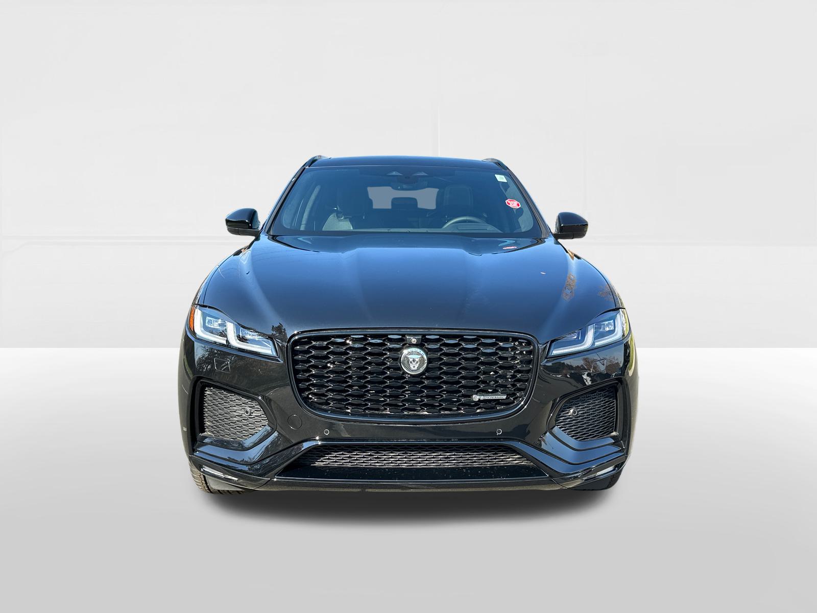 2025 Jaguar F-PACE P400 R-Dynamic S 6