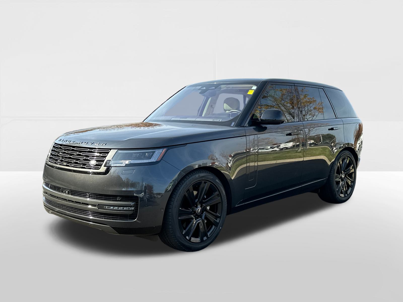 2023 Land Rover Range Rover SE 1