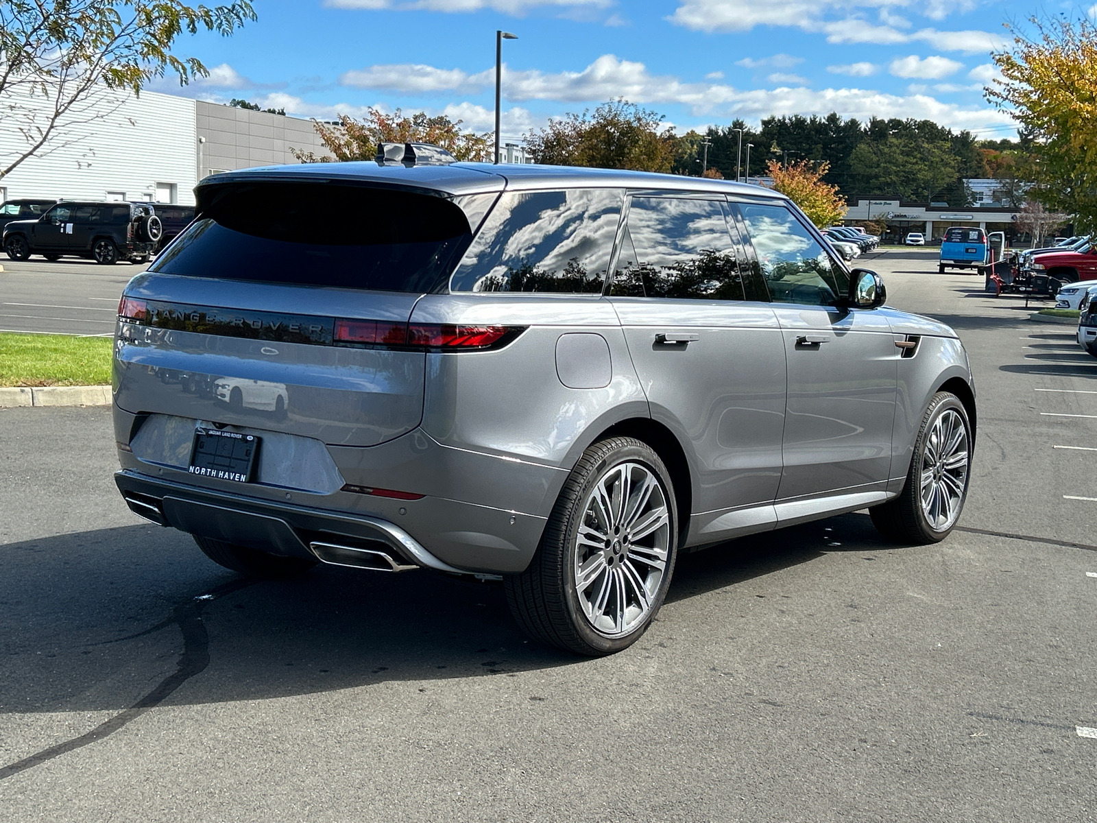 2025 Land Rover Range Rover Sport Hybrid  4