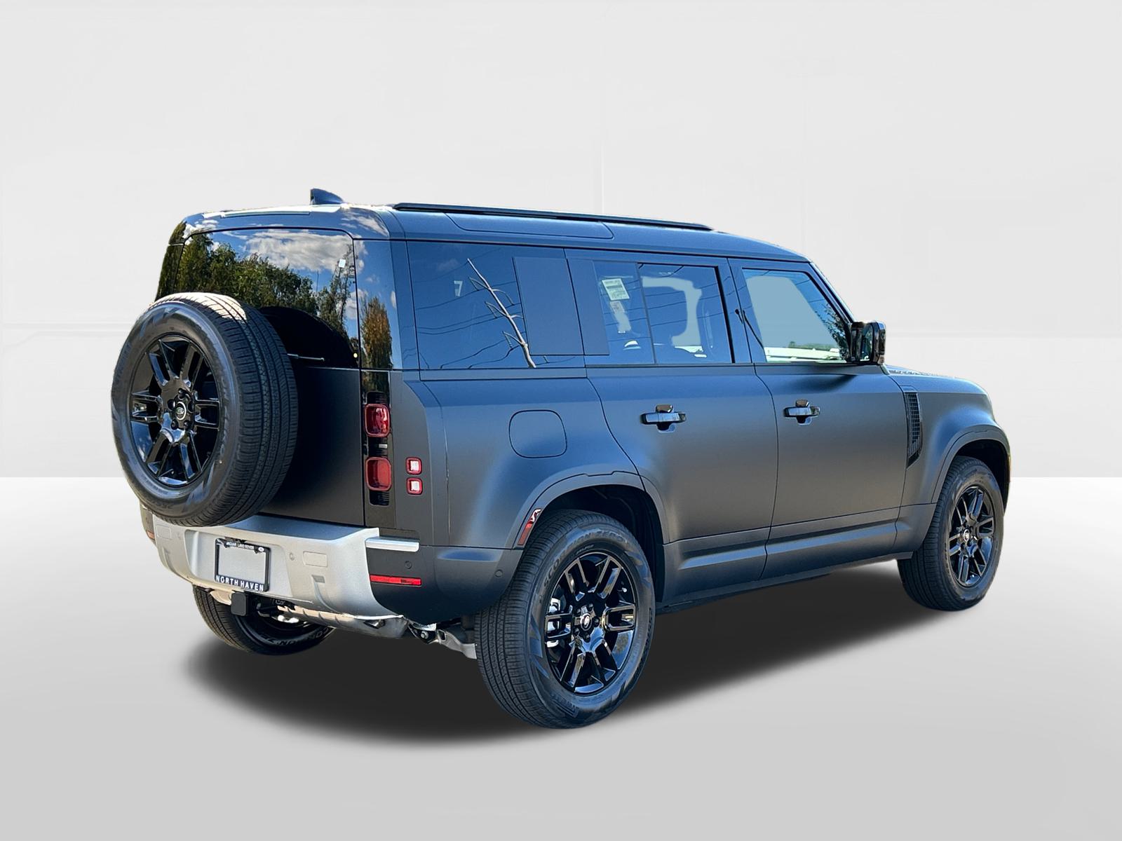 2025 Land Rover Defender 110 S 4