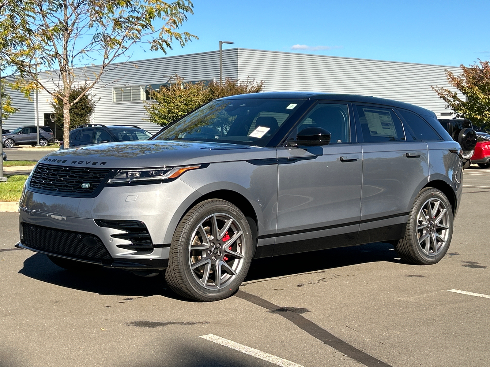 2025 Land Rover Range Rover Velar Dynamic SE 1