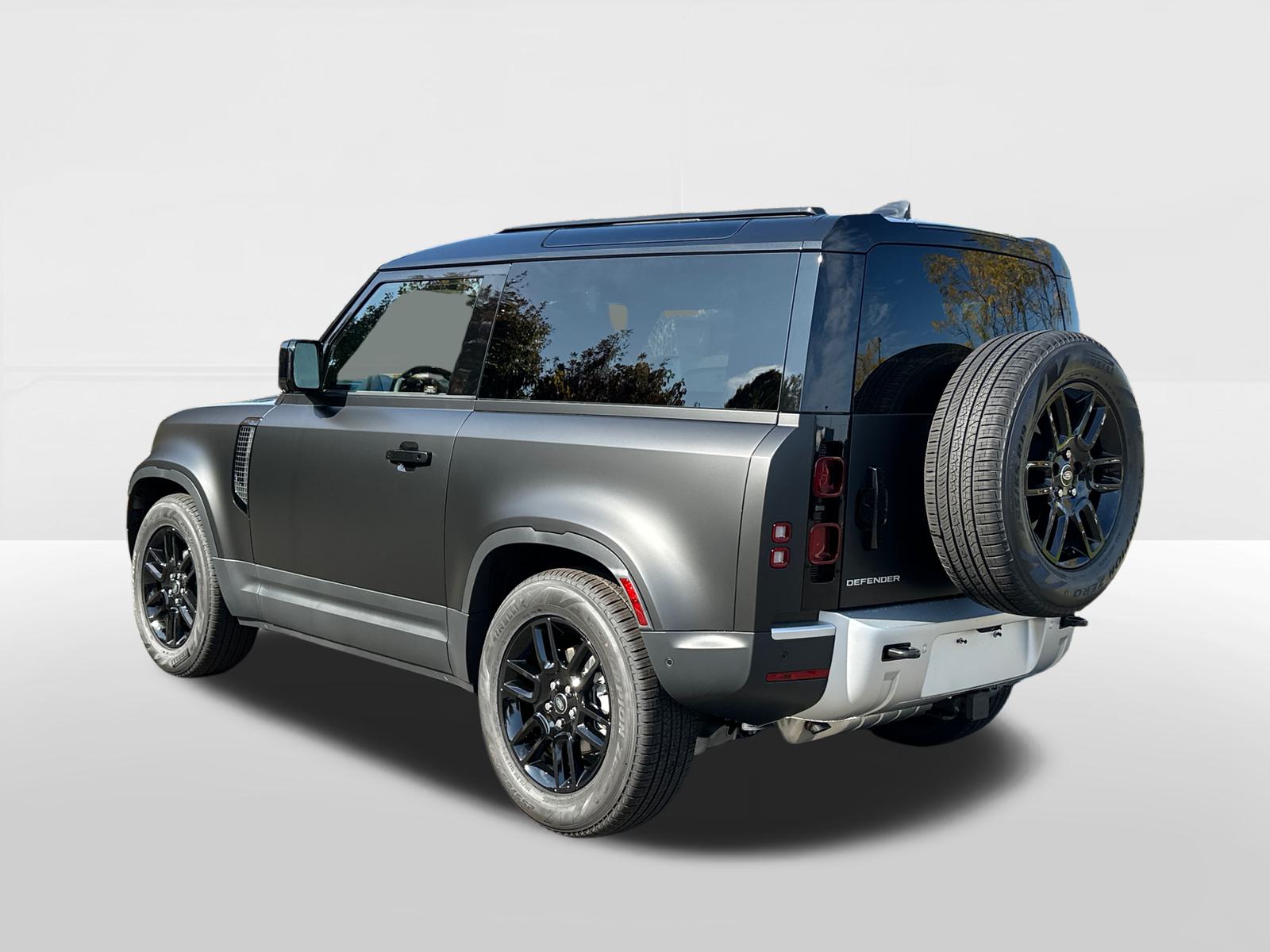 2025 Land Rover Defender 90 S 2