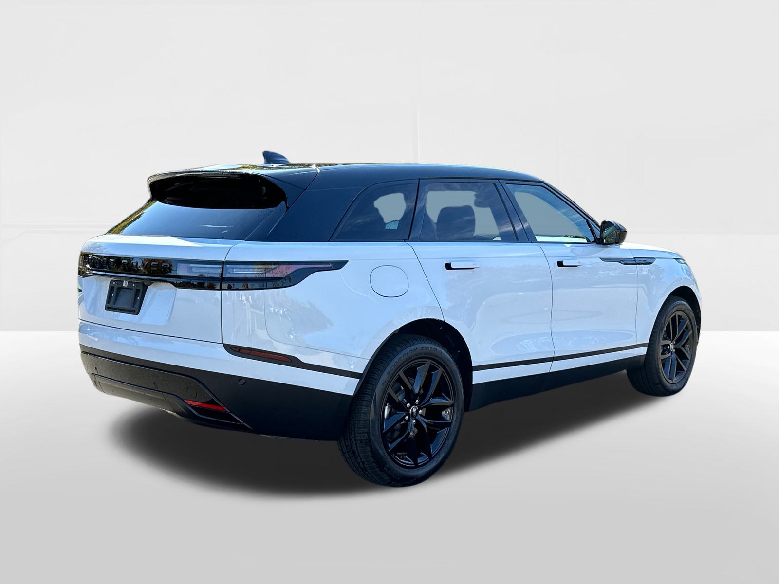 2025 Land Rover Range Rover Velar S 4