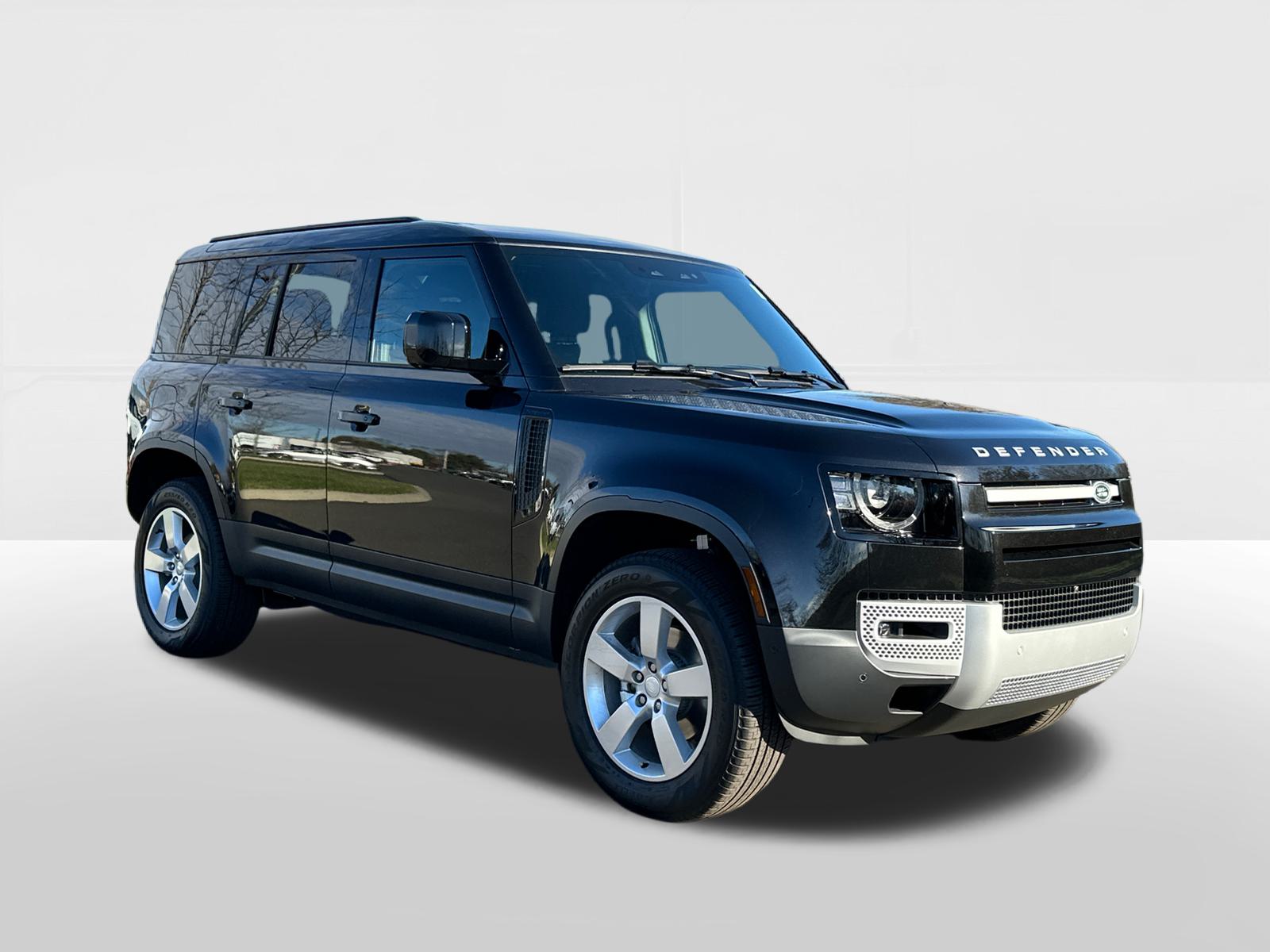 2025 Land Rover Defender 110 S 5